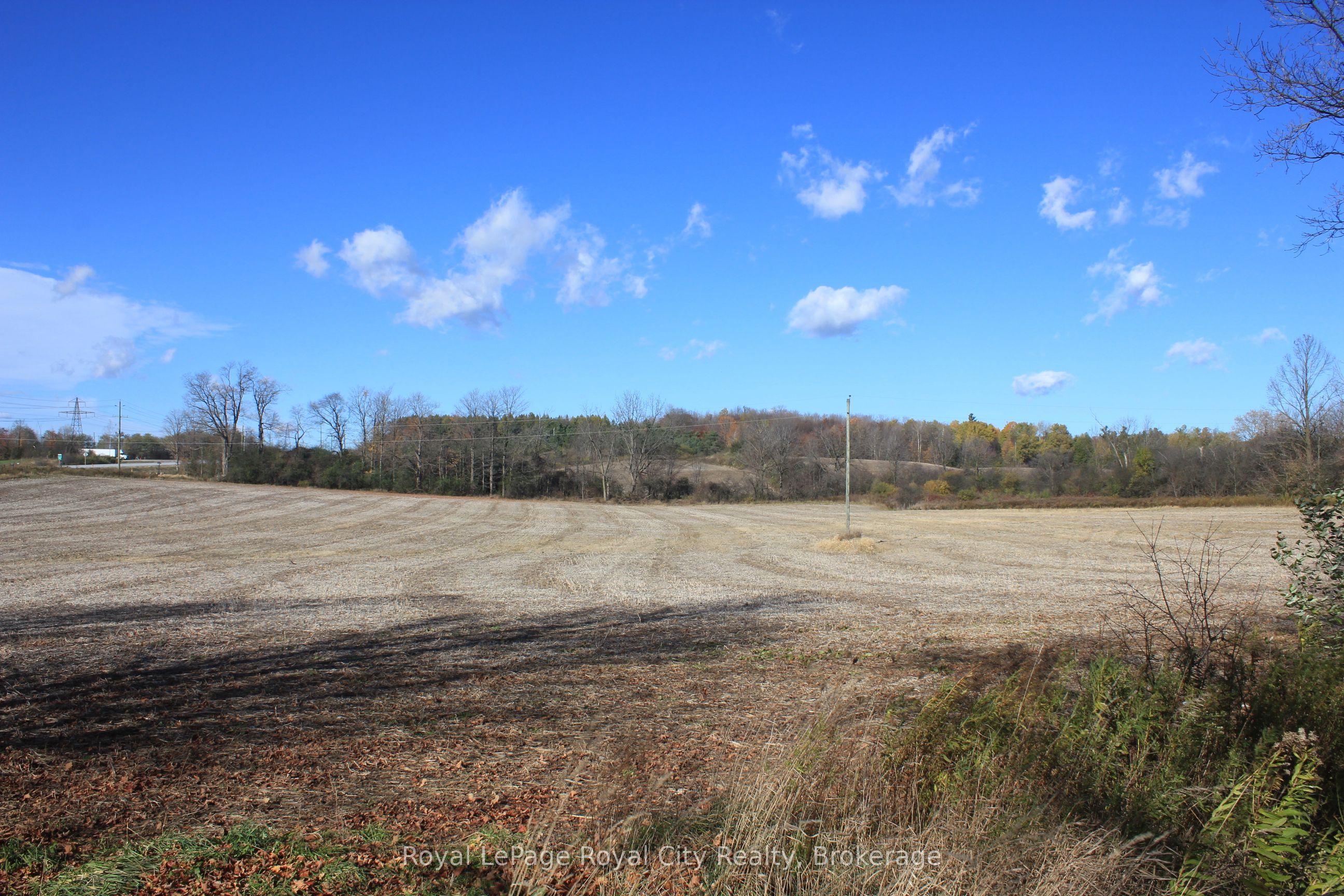 4507 Concession 7 Road in Puslinch, Ontario