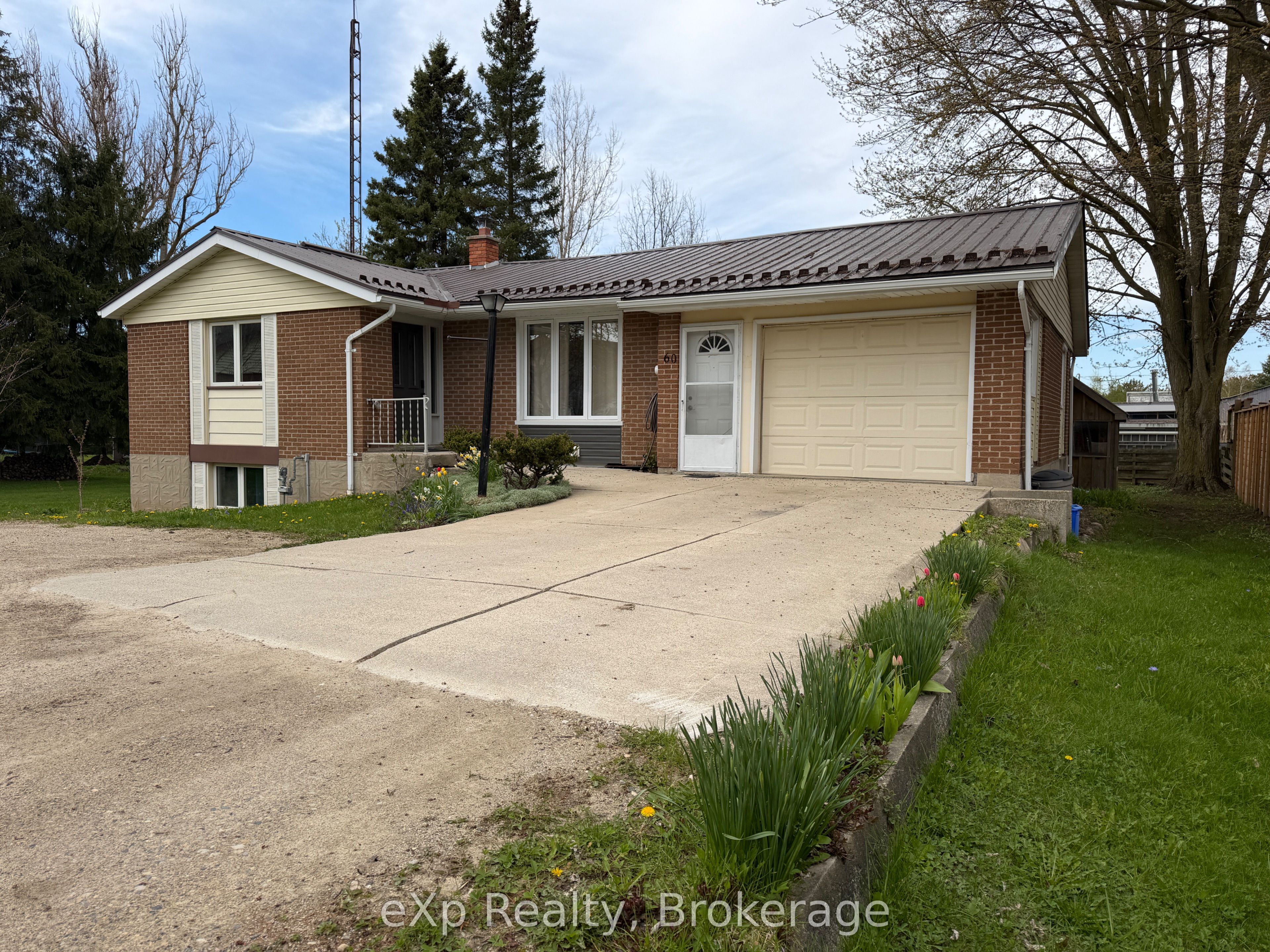 60 Main Street in Mapleton, Ontario
