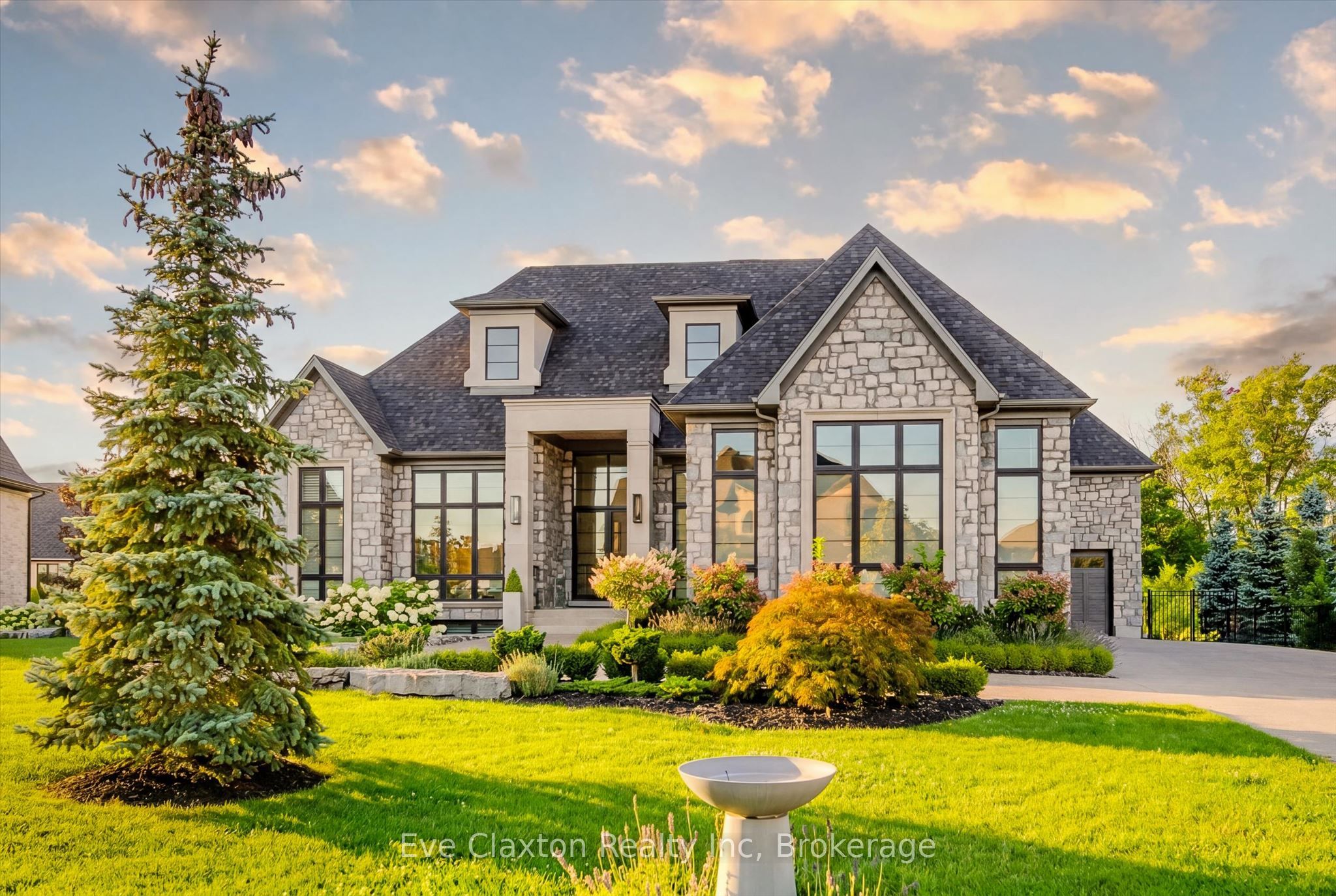 161 Heritage Lake Drive in Puslinch, Ontario