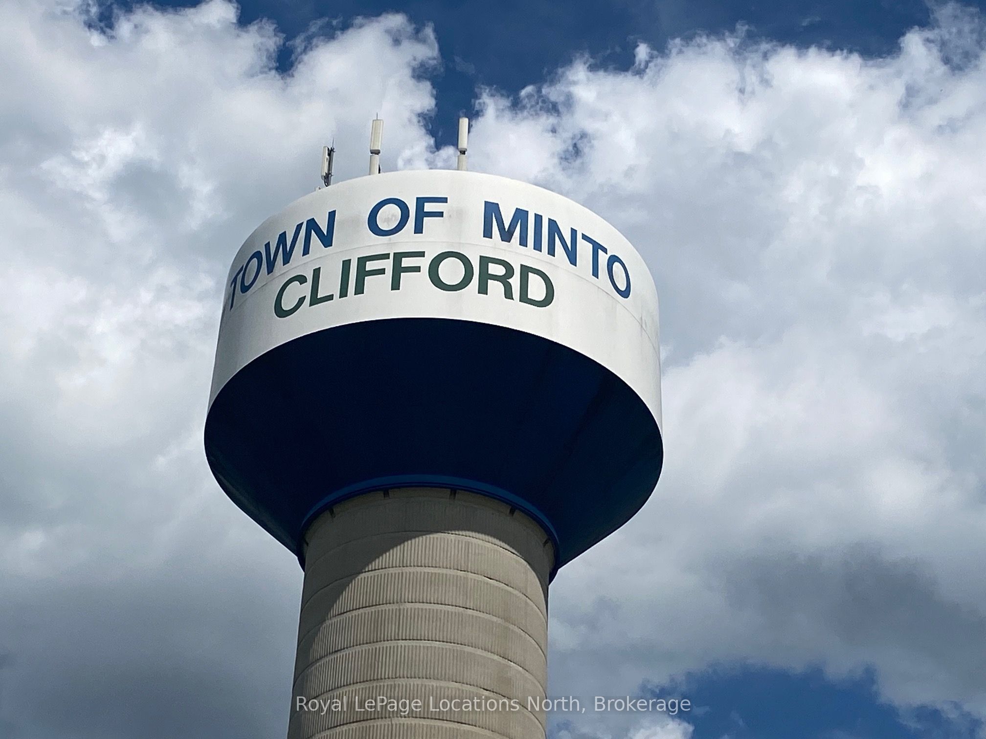 33 Nelson Street in Minto, Ontario