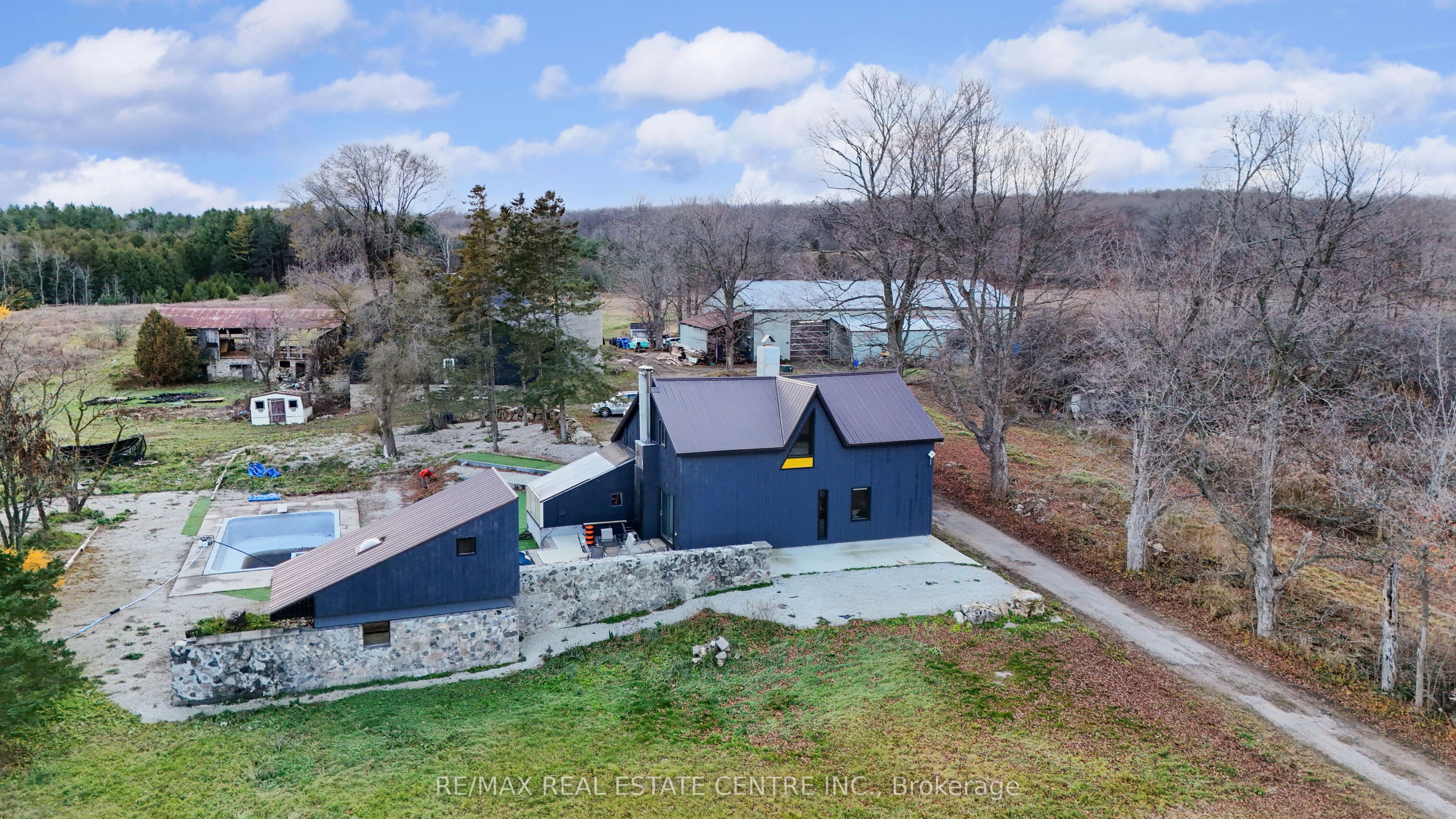 4314 Concession 11 Road in Puslinch, Ontario