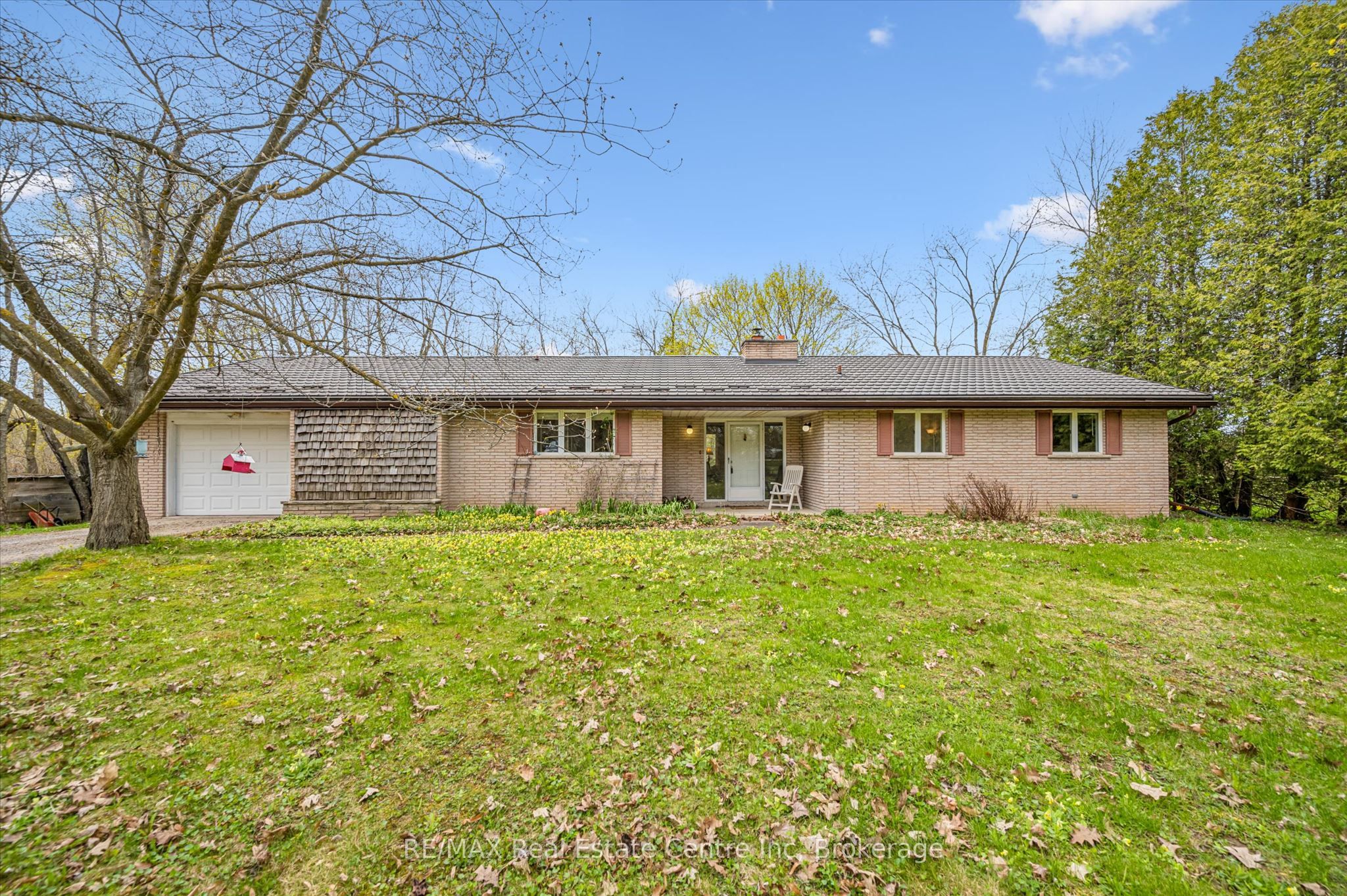 8420 Eramosa-Garafraxa Townline in Centre Wellington, Ontario
