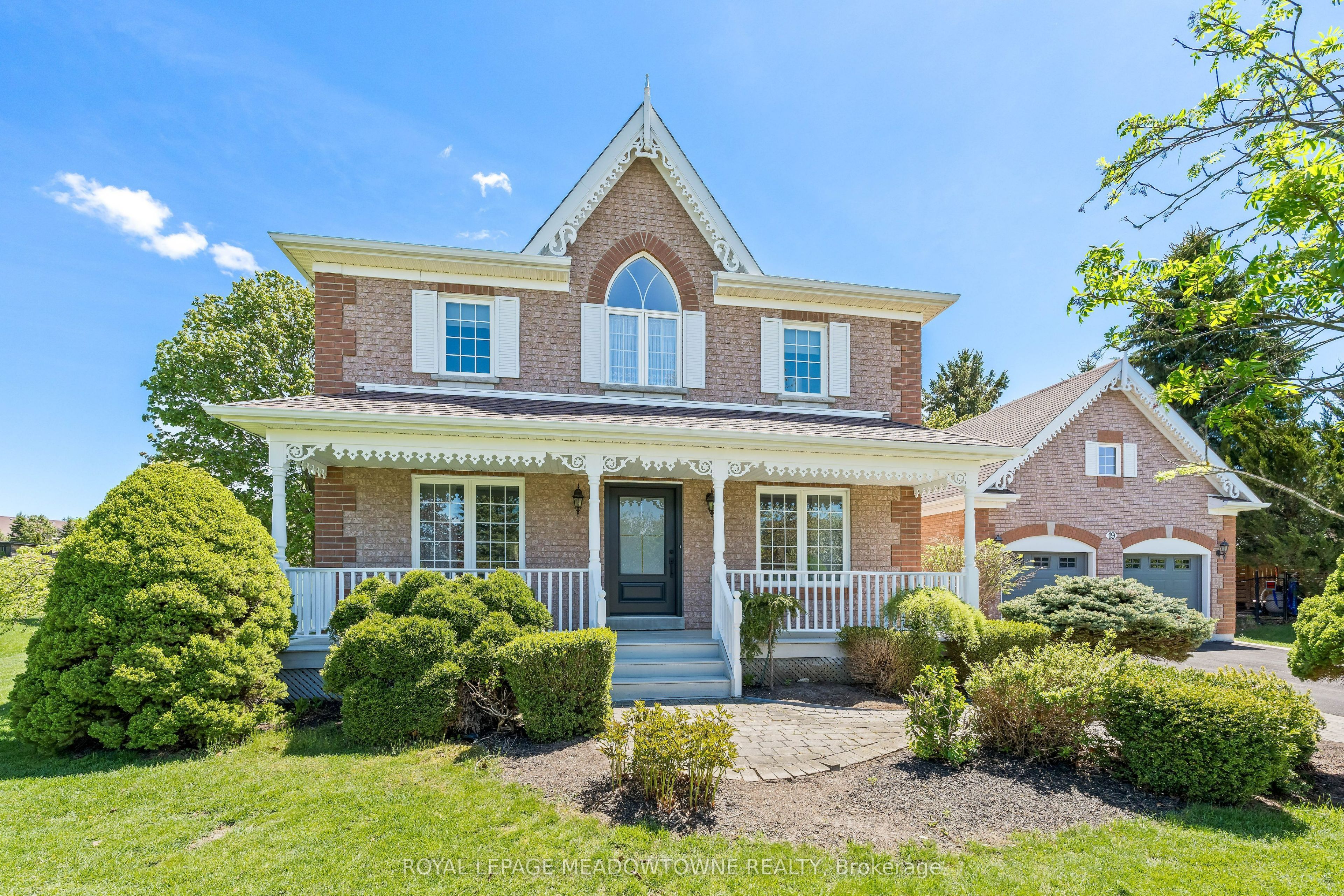 19 Mccullogh Drive in Erin, Ontario