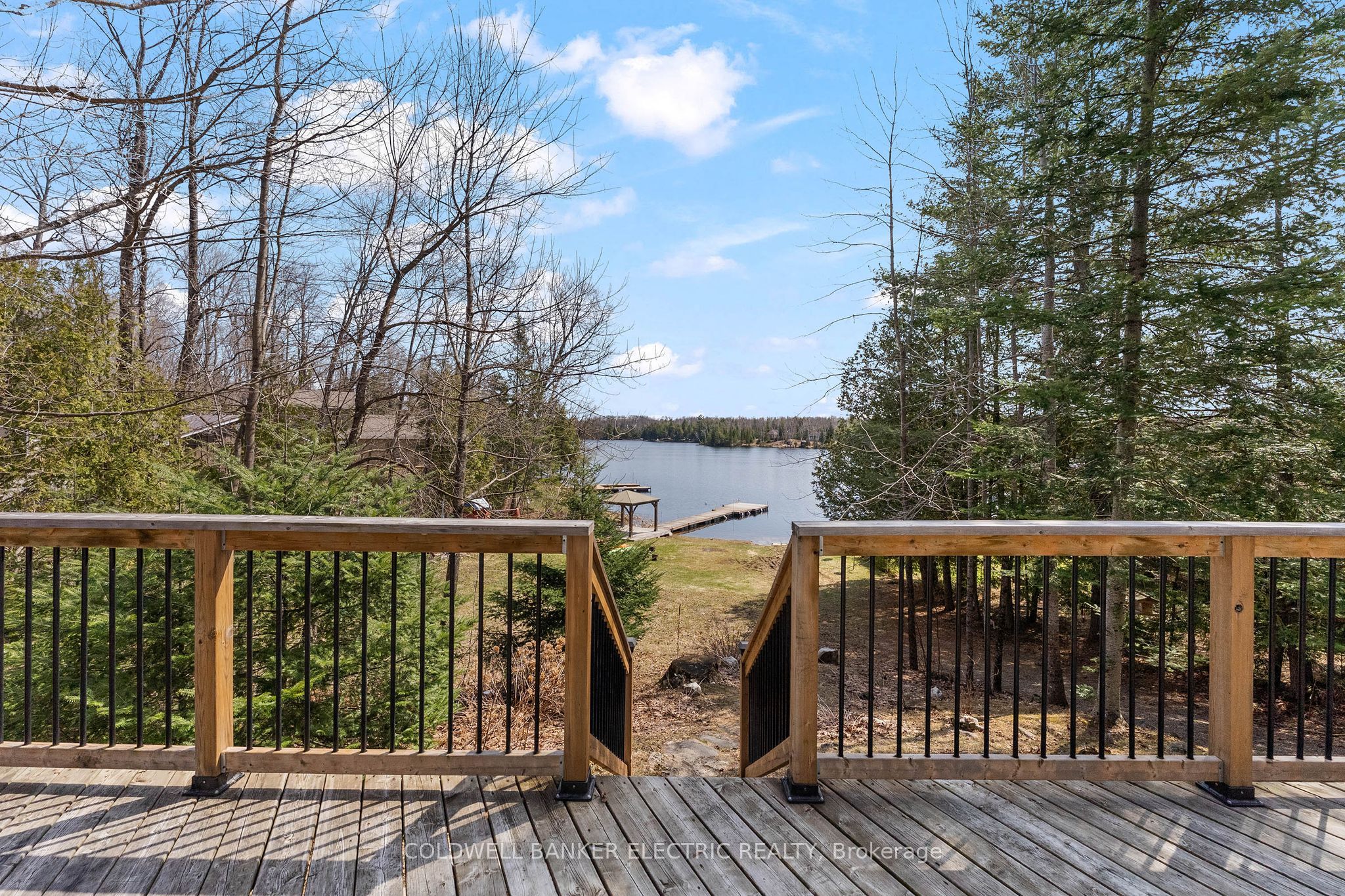 18 Bay View Lane in Tudor and Cashel, Ontario