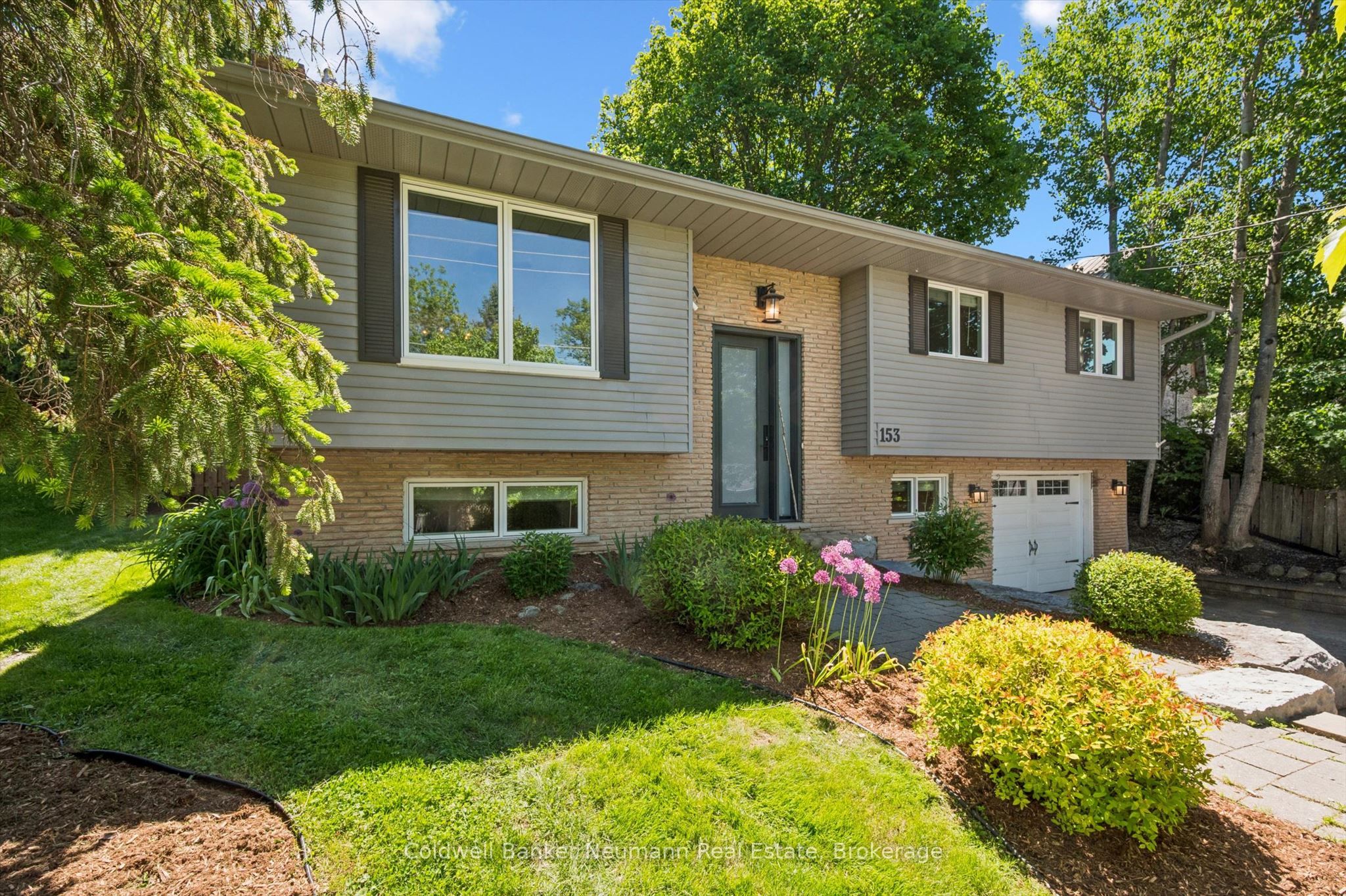 153 HARRIS Street in Guelph/Eramosa, Ontario