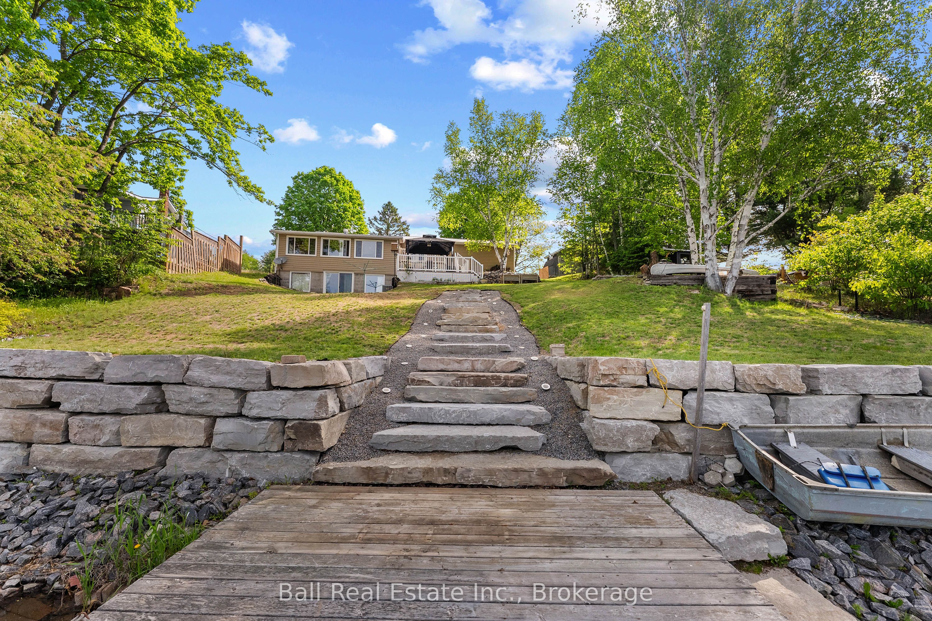 29 Siddon Lake Place in Faraday, Ontario