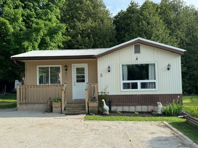 5 Laurel Lane in Erin, Ontario