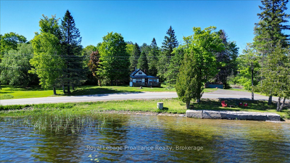348 Steenburg Lake Road in Limerick, Ontario