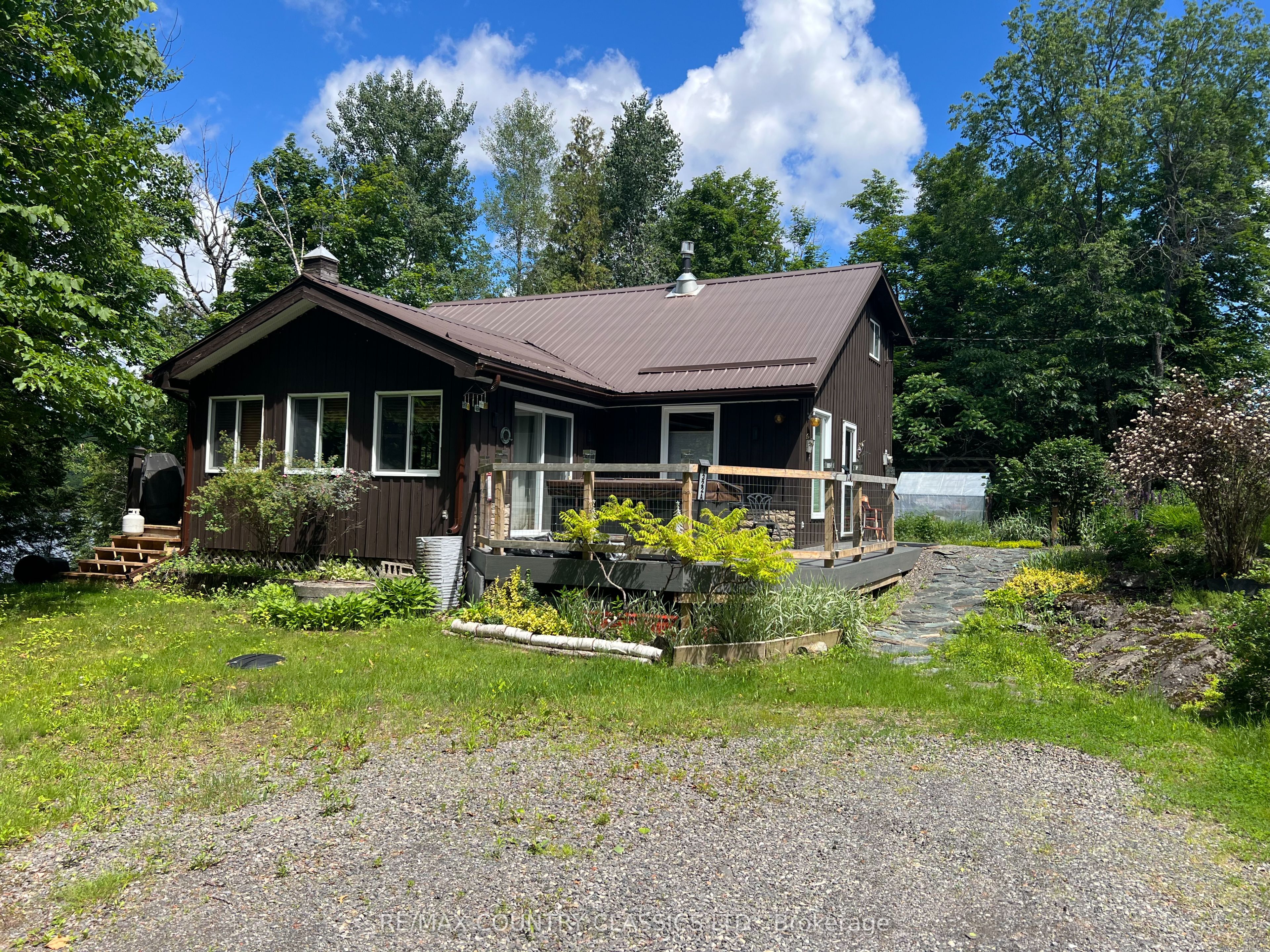 1322A Weslemkoon Lake Road in Tudor and Cashel, Ontario