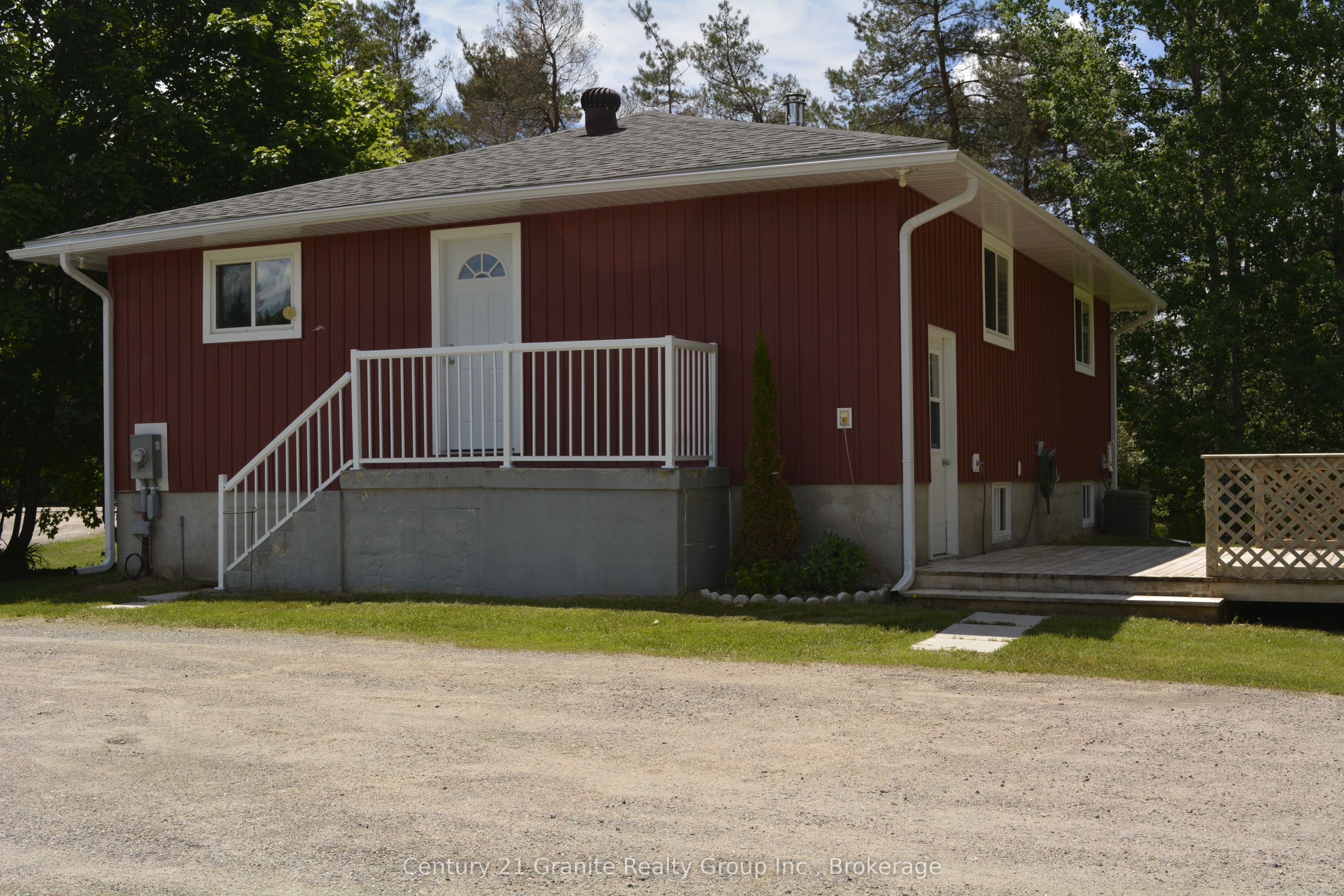 671 Hastings Street in Bancroft, Ontario