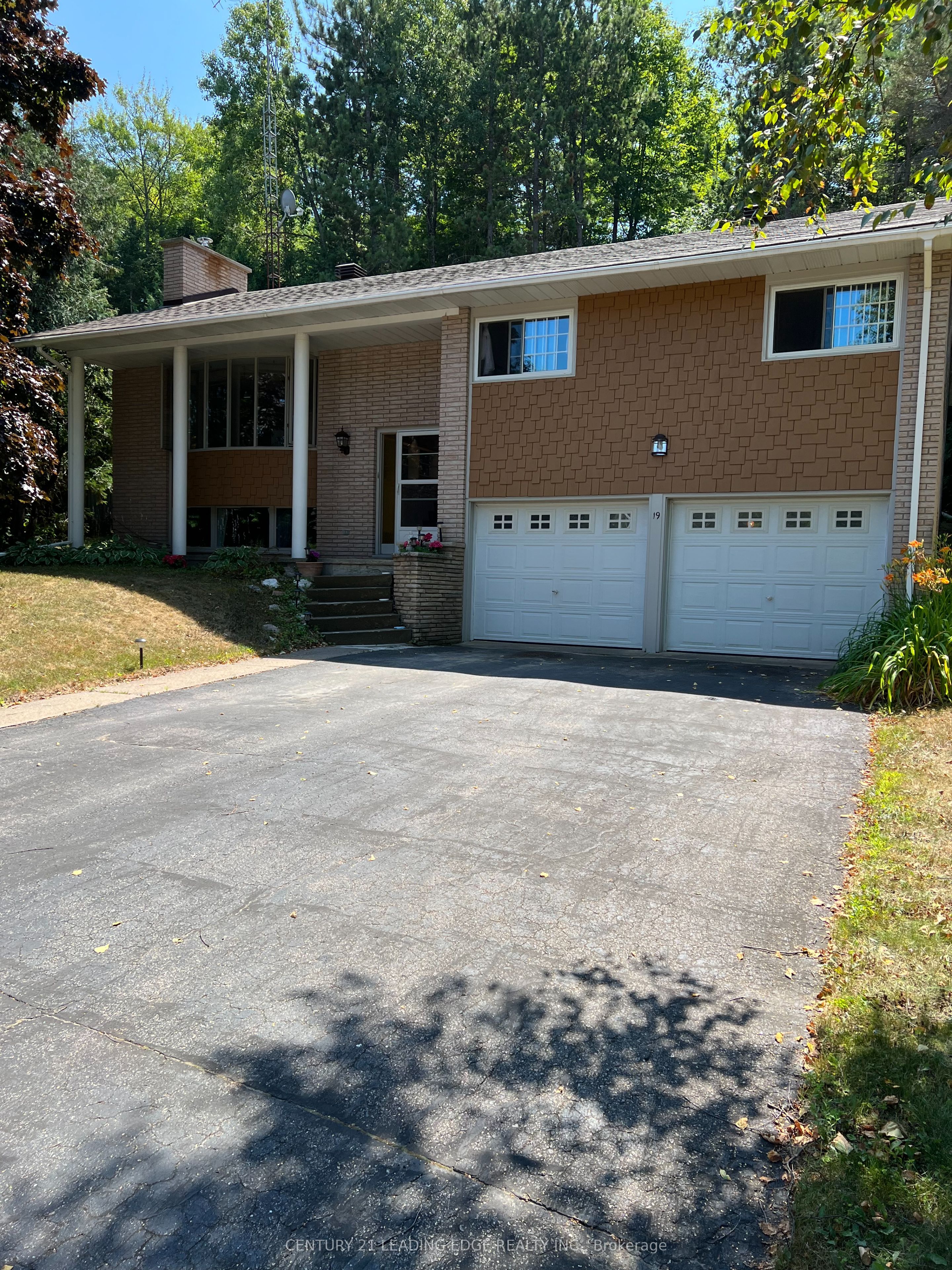 19 FOREST HILL Road in Bancroft, Ontario