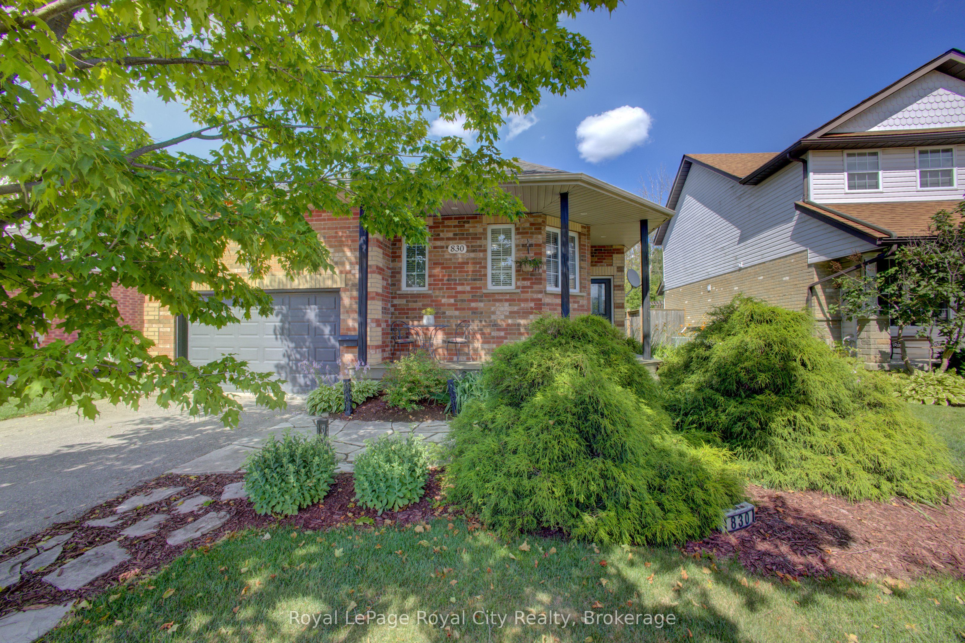 830 Scotland Street in Centre Wellington, Ontario