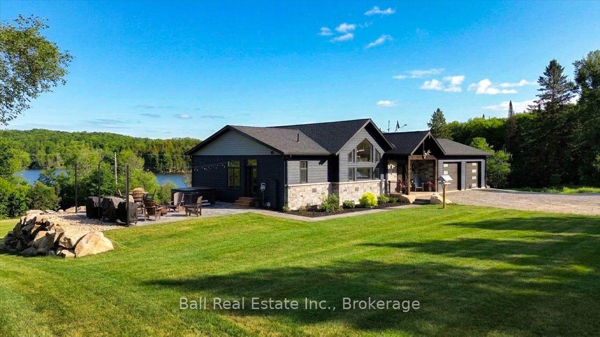 632 The South Road in Wollaston, Ontario