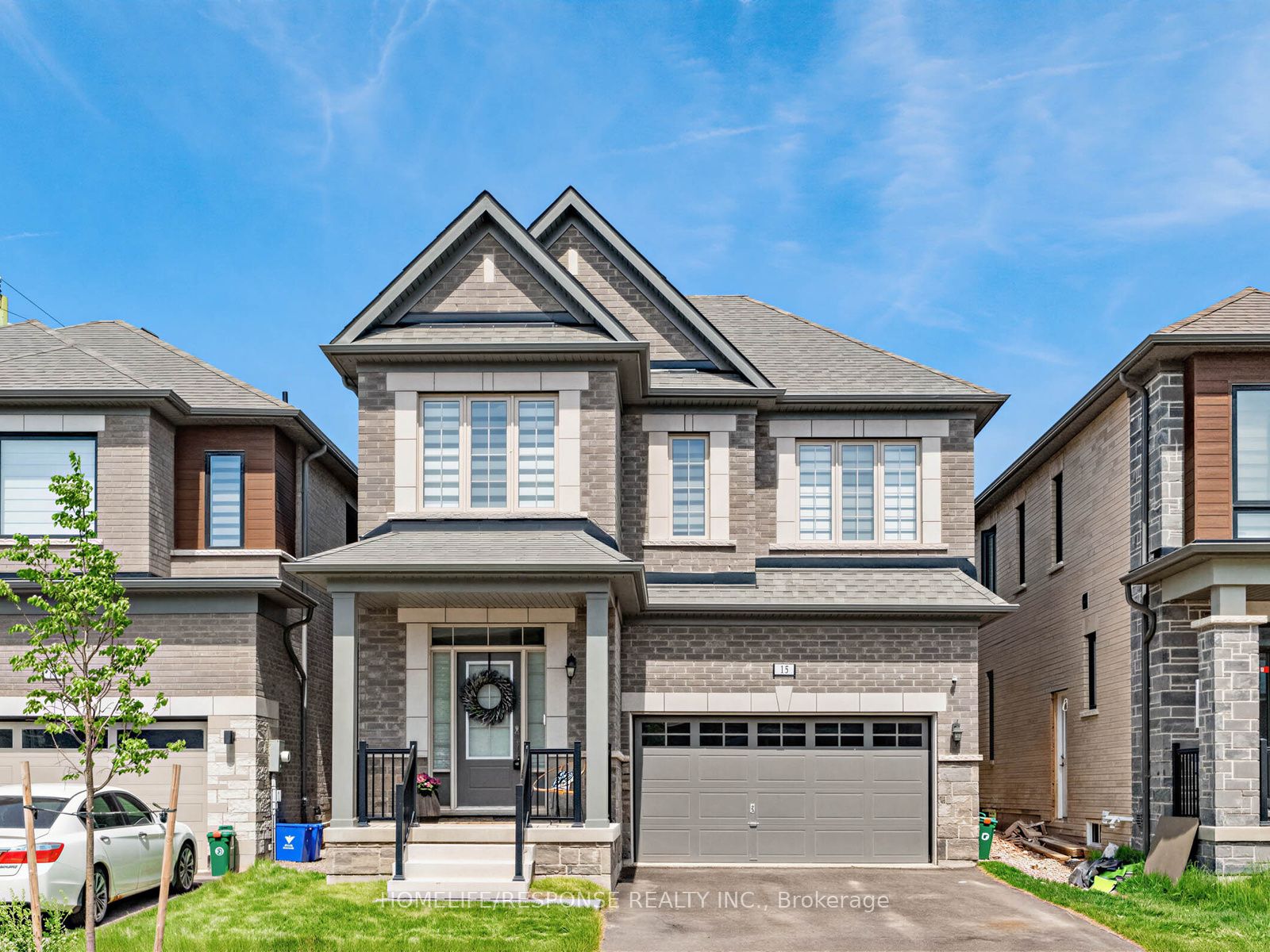 13 Stanley Leitch Drive in Erin, Ontario