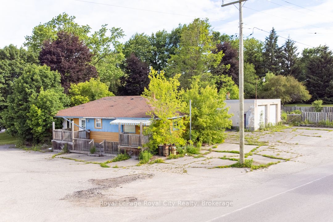 7235 Wellington 21 Road in Centre Wellington, Ontario