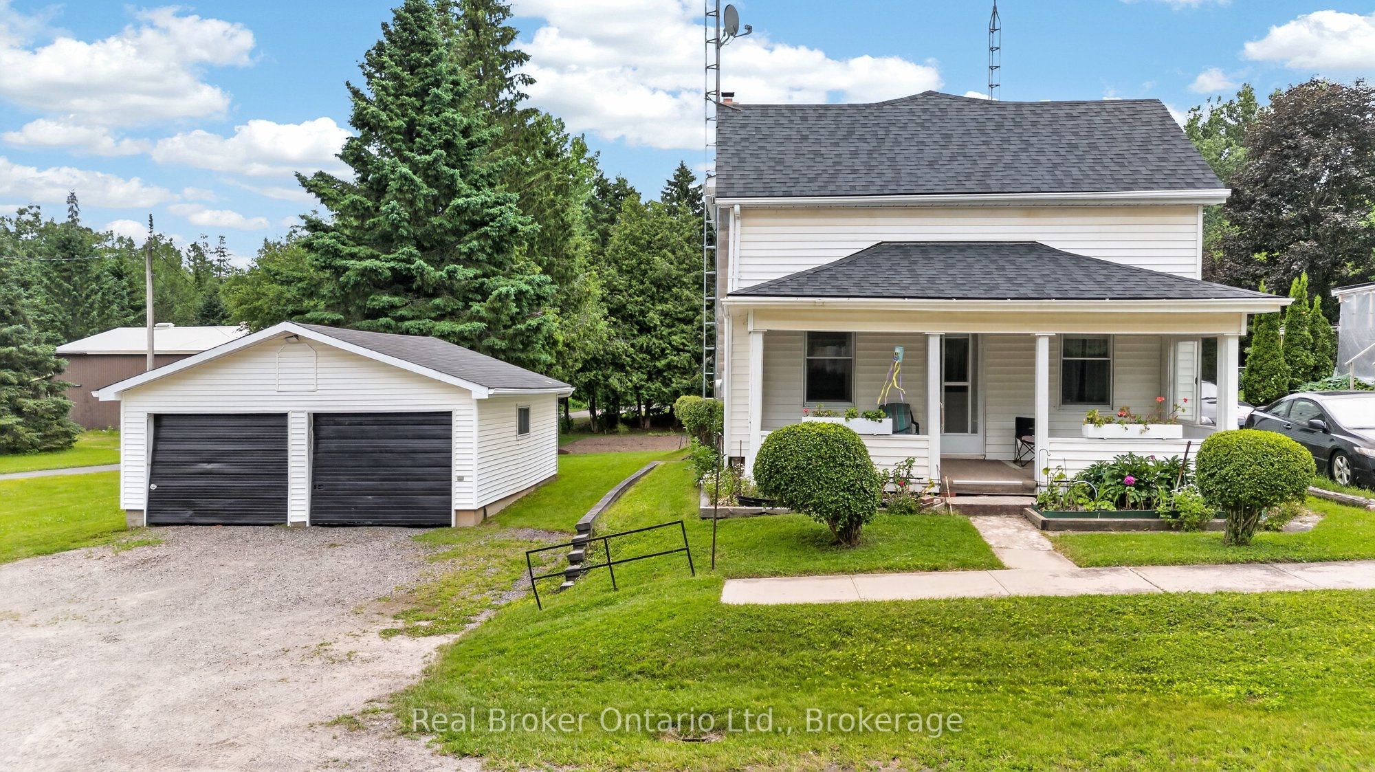9033 Erin Garafraxa Townline in Erin, Ontario
