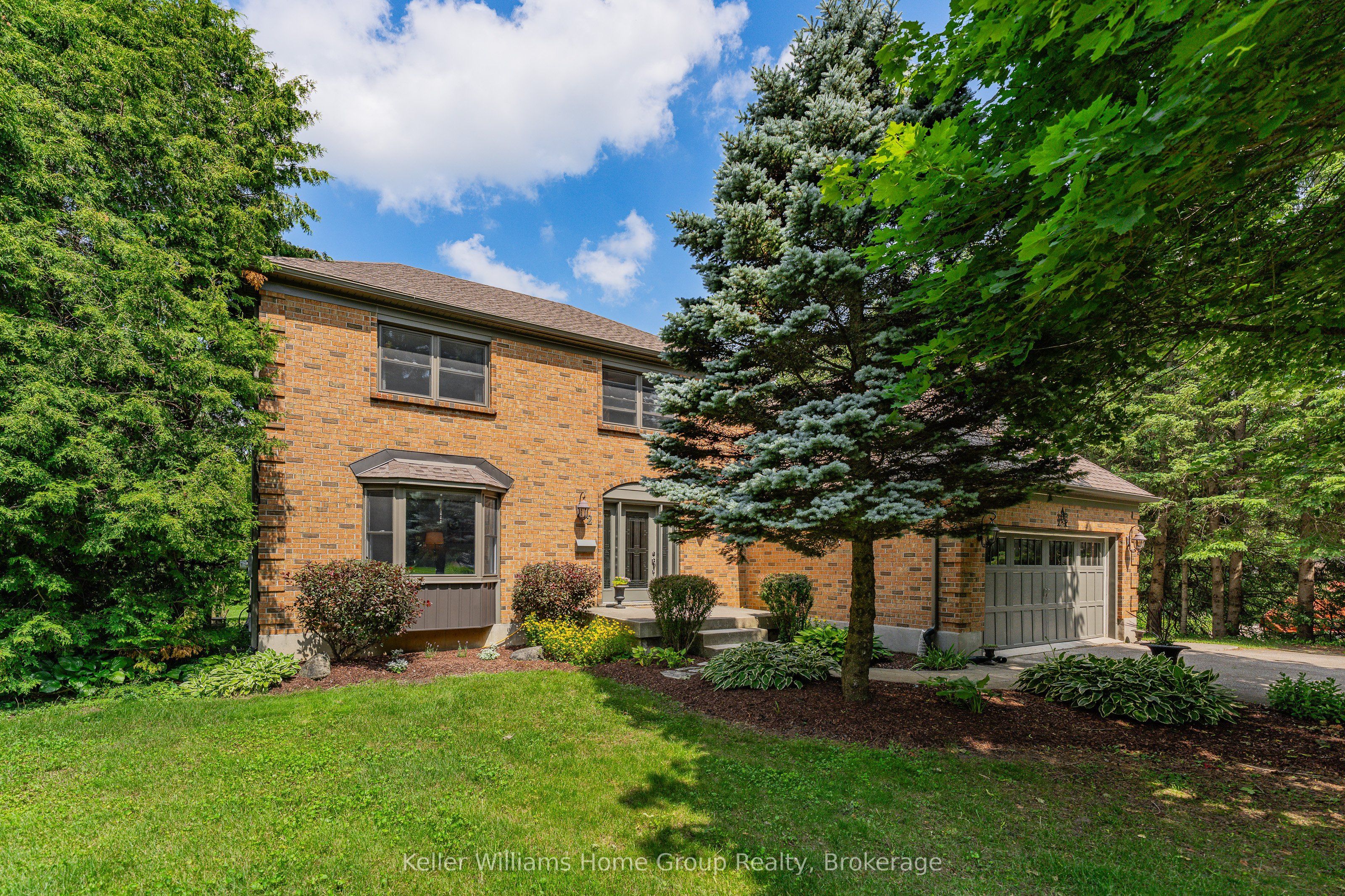 2 Gow Street in Centre Wellington, Ontario
