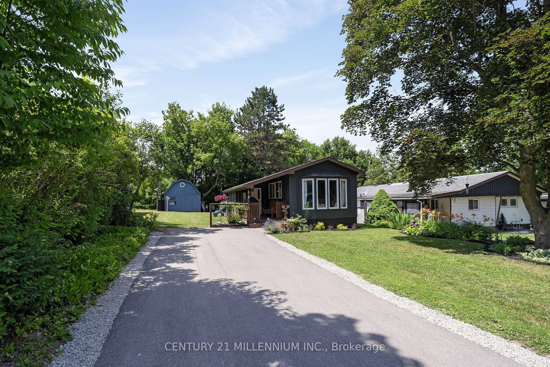 10 Park Boulevard in Erin, Ontario