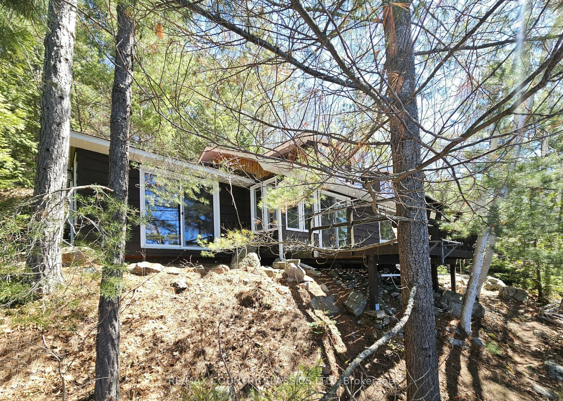 2378 Papineau Lake Road in Hastings Highlands, Ontario