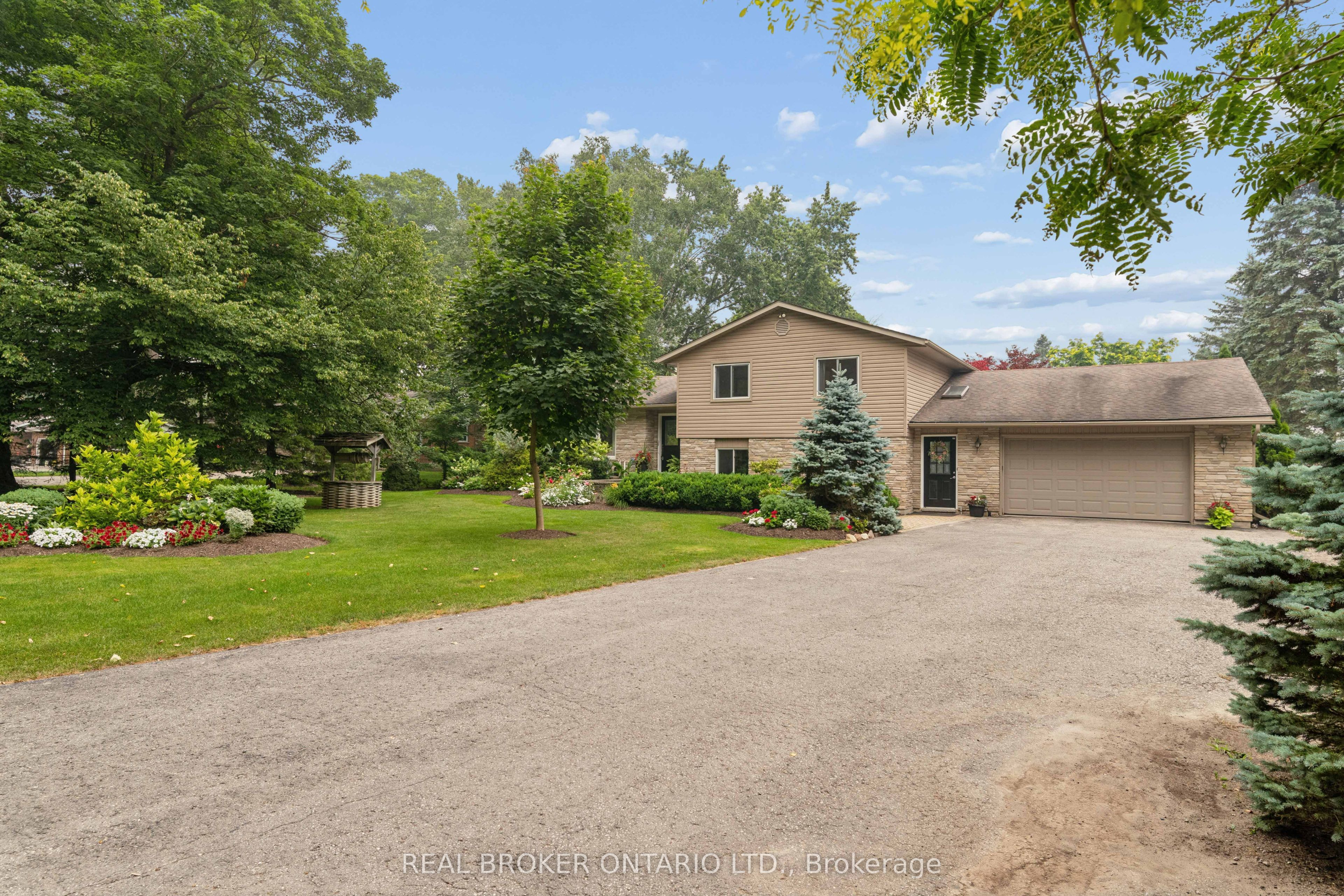 7323 Sideroad 15, Rr1 Road in Mapleton, Ontario