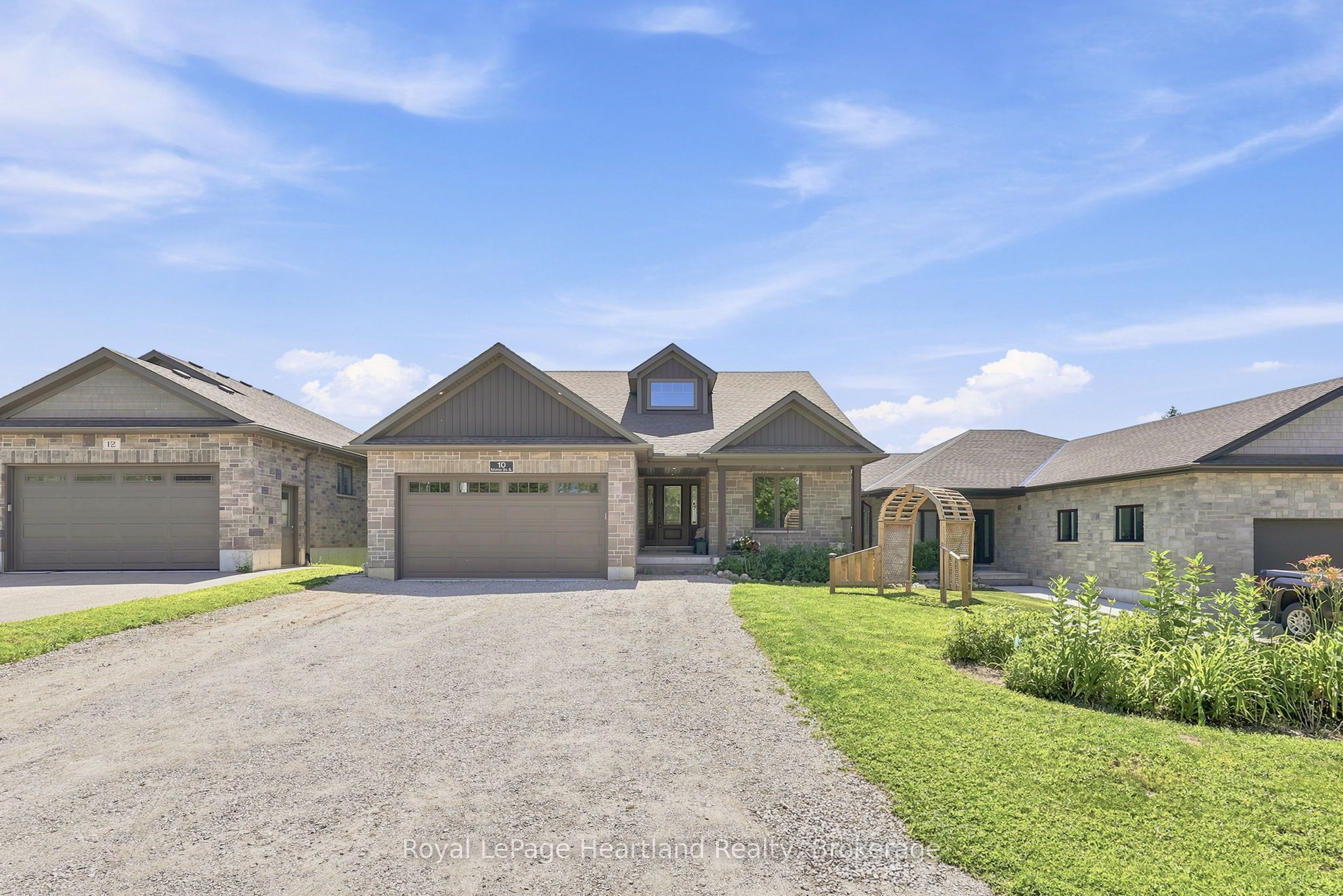 10 Minto Street in Minto, Ontario