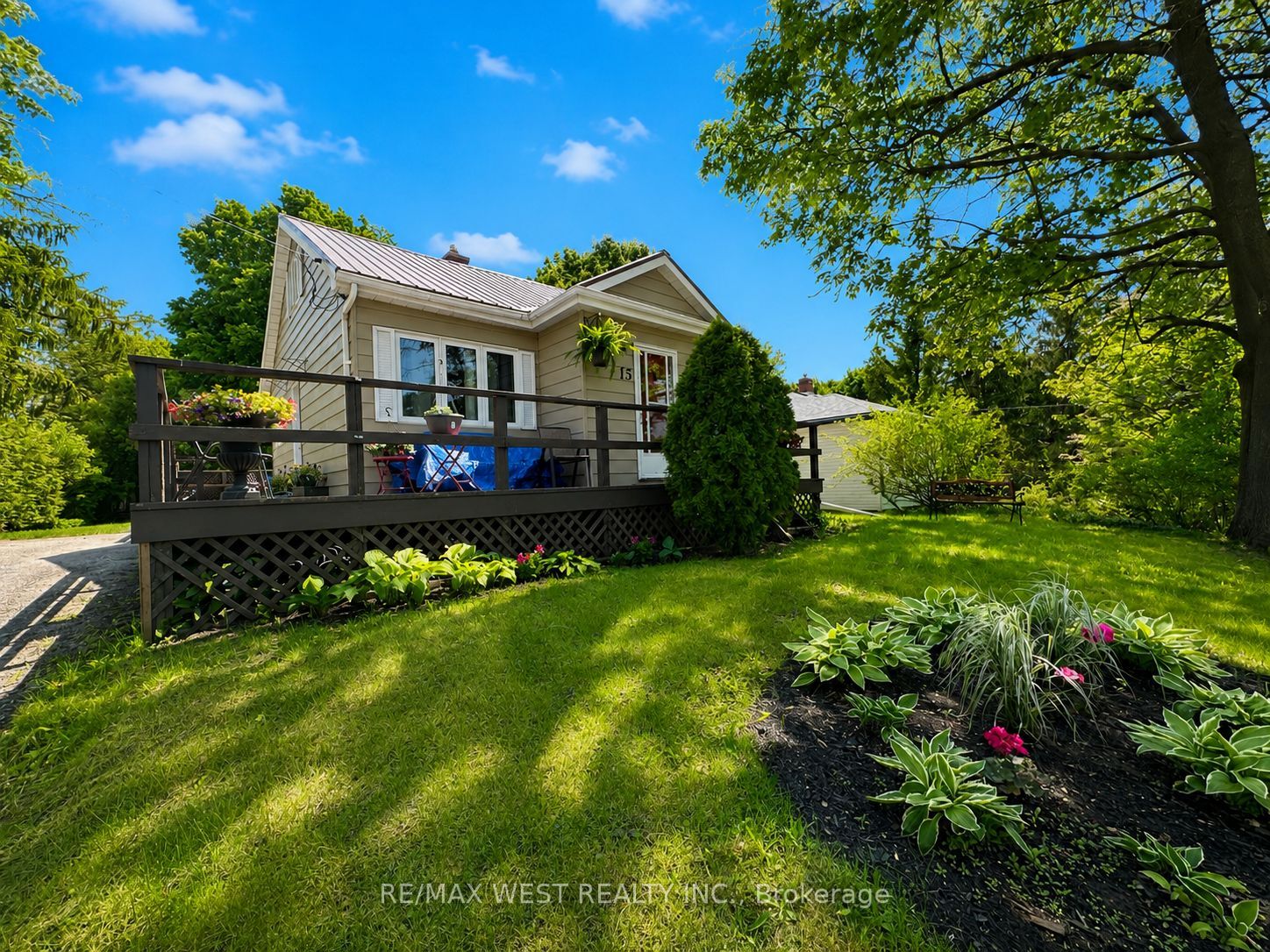 15 Millwood Road in Erin, Ontario