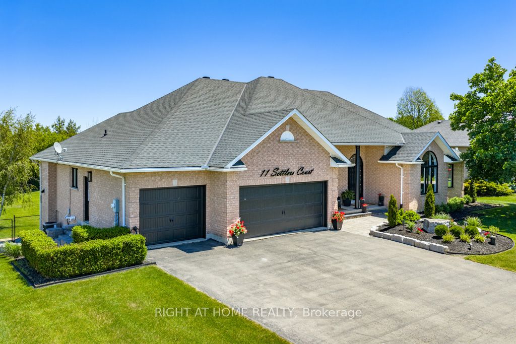 11 Settlers Court in Puslinch, Ontario