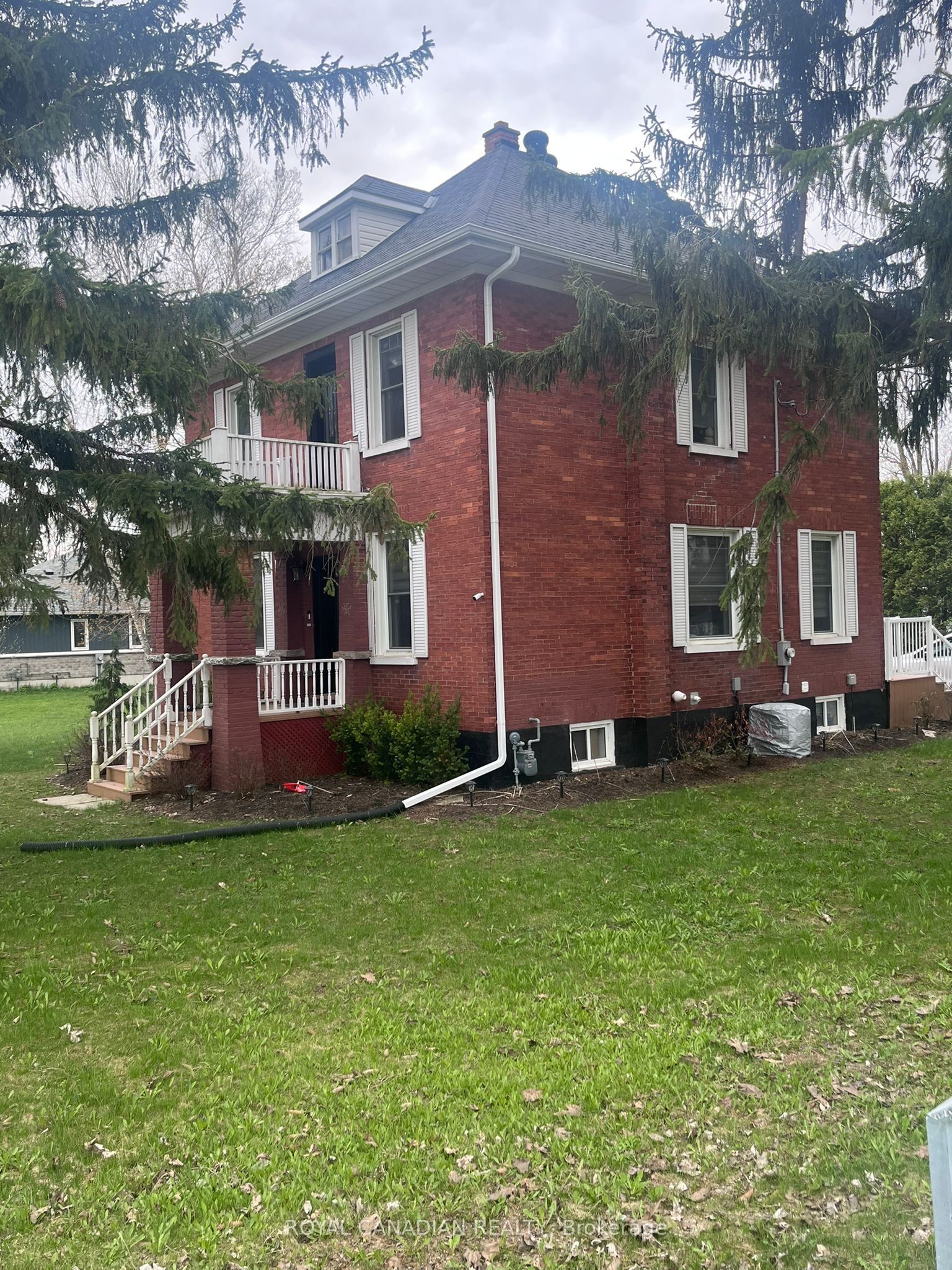 131 Elora Street in Minto, Ontario