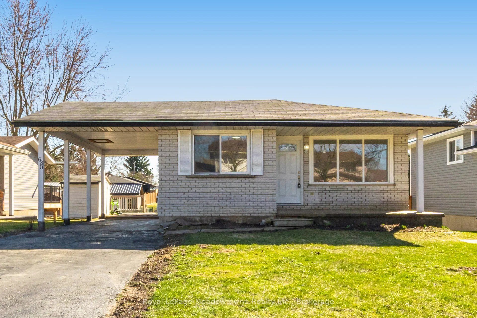 680 Raglan Street in Minto, Ontario