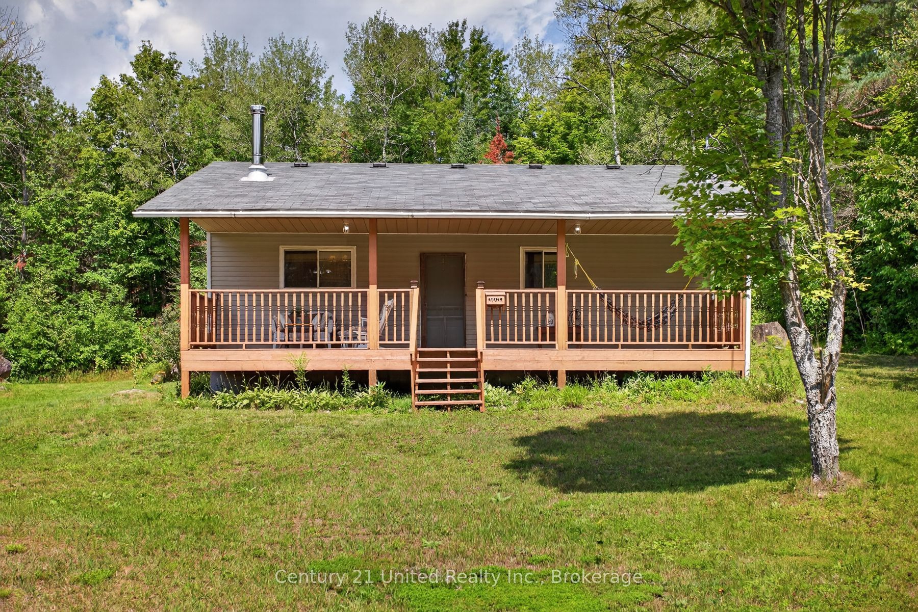 4092 Highway 620 in Wollaston, Ontario
