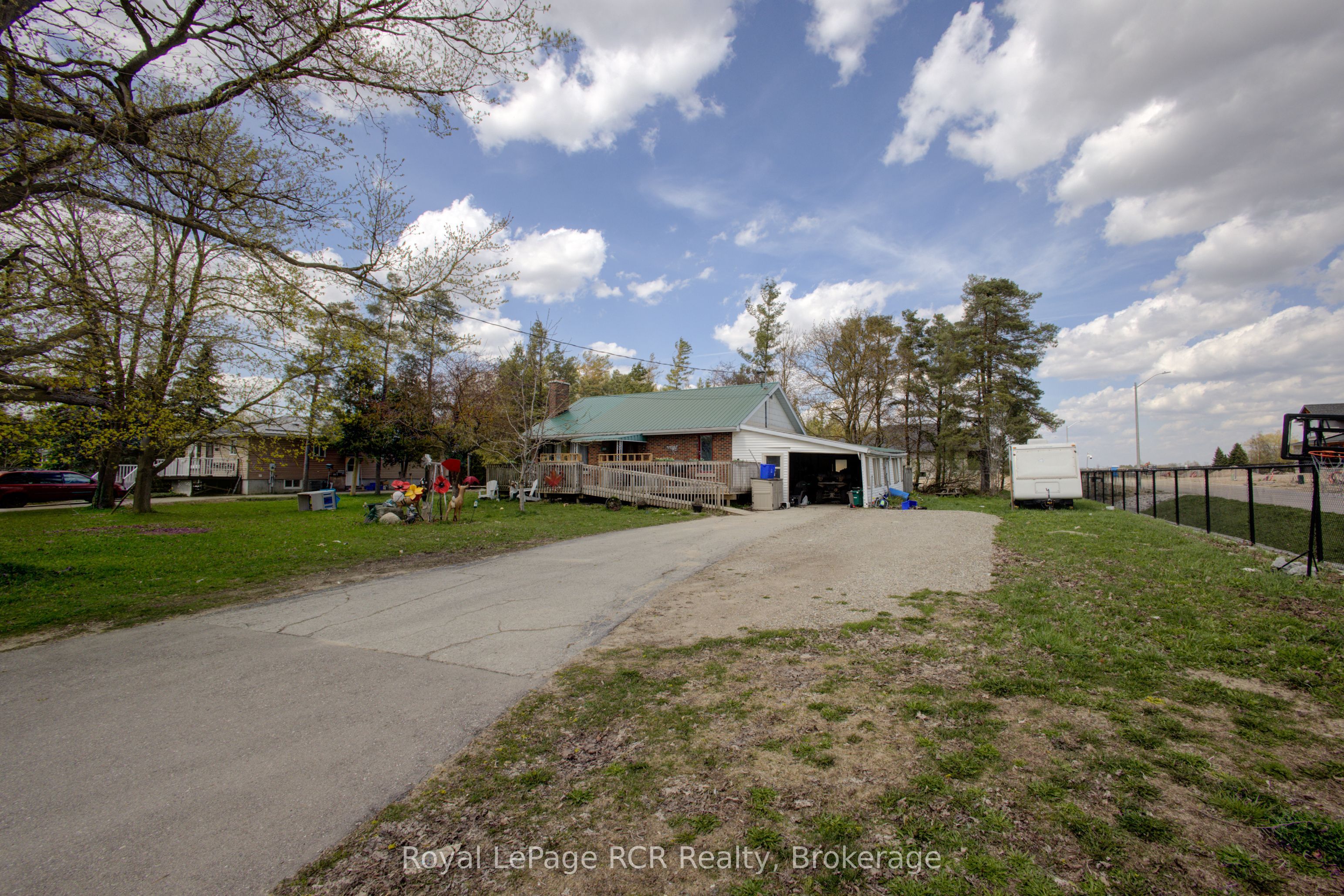 460 Domville Street in Wellington North, Ontario