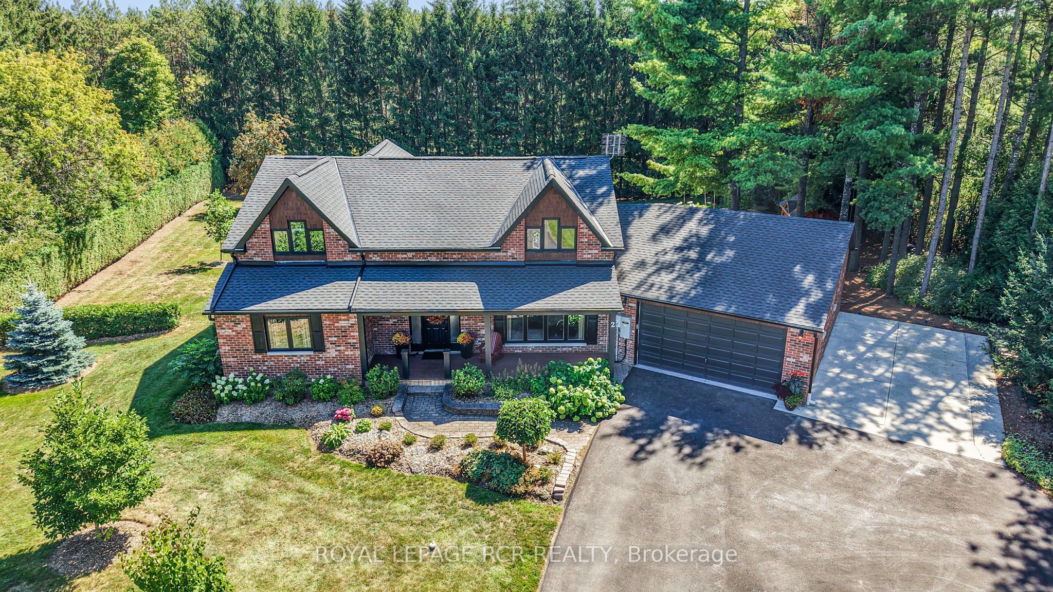 2 Pine Ridge Road in Erin, Ontario