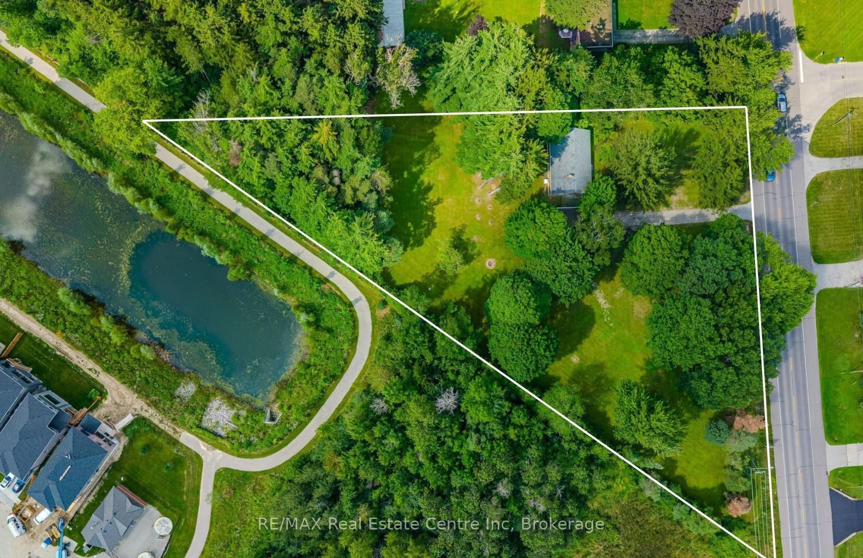 750 Eramosa Road in Guelph/Eramosa, Ontario