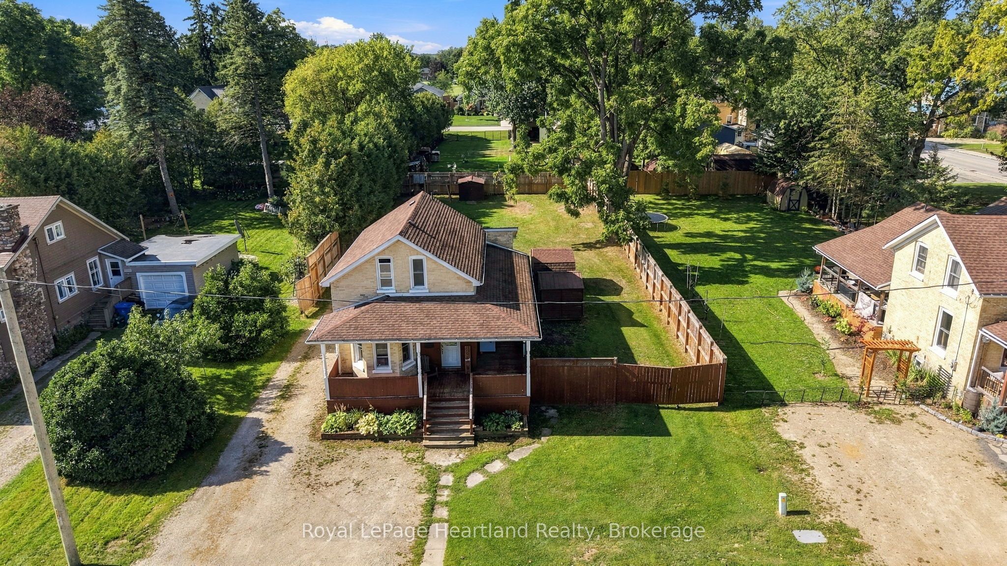 8 CLARKE Street in Minto, Ontario