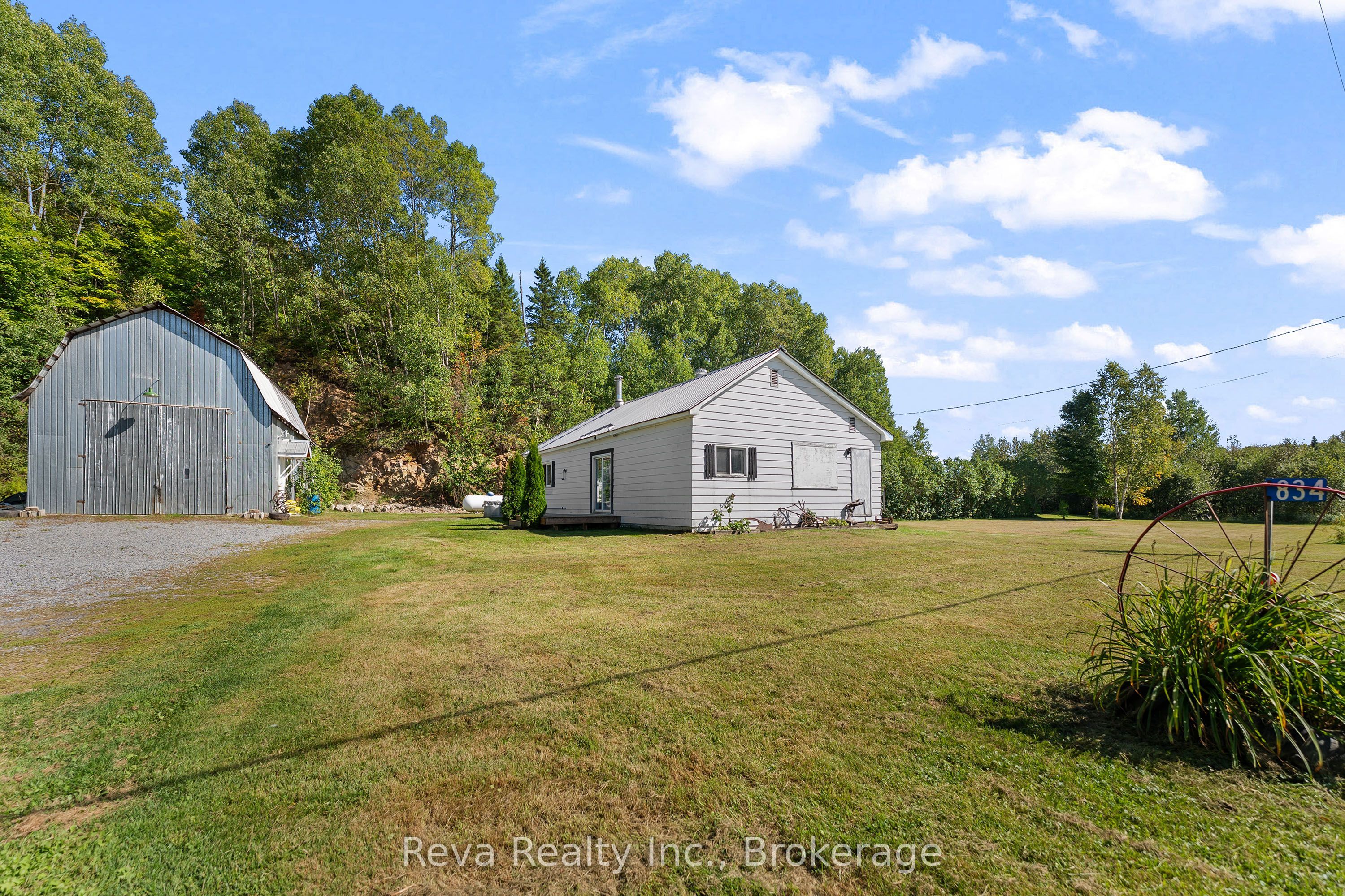 834 Hybla Road in Hastings Highlands, Ontario