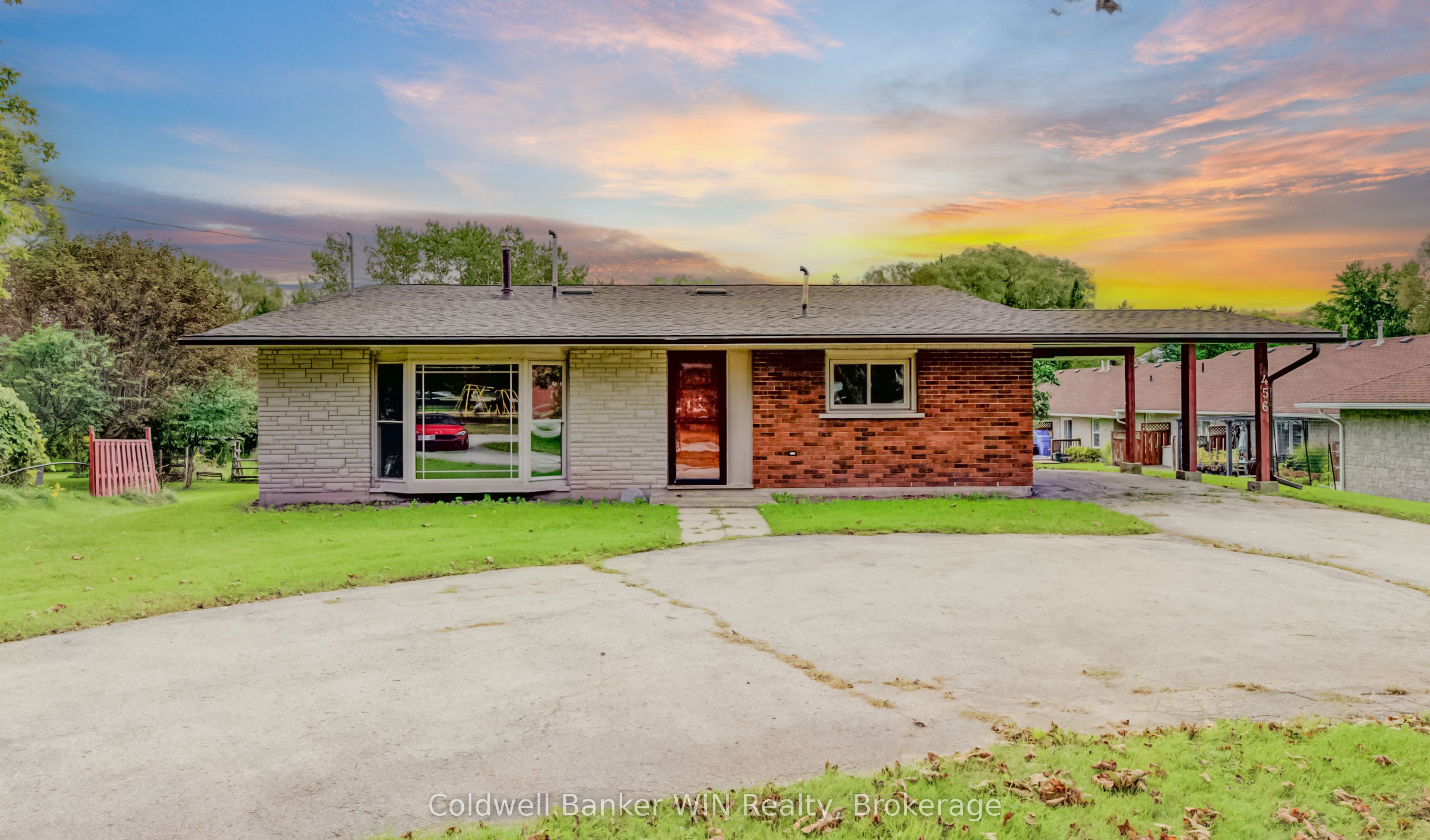 456 Queen Street in Wellington North, Ontario