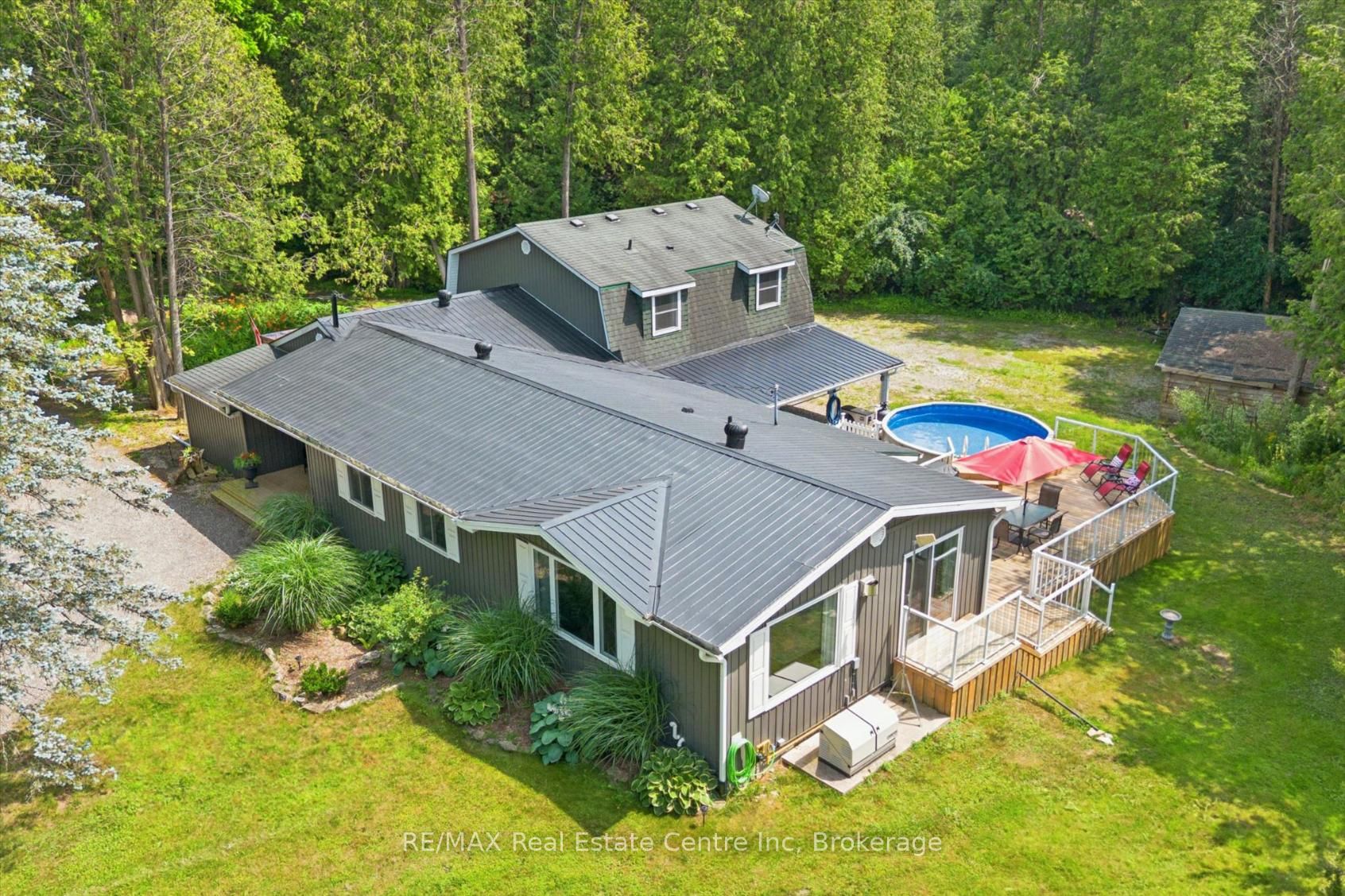 14 Ash Street in Guelph/Eramosa, Ontario