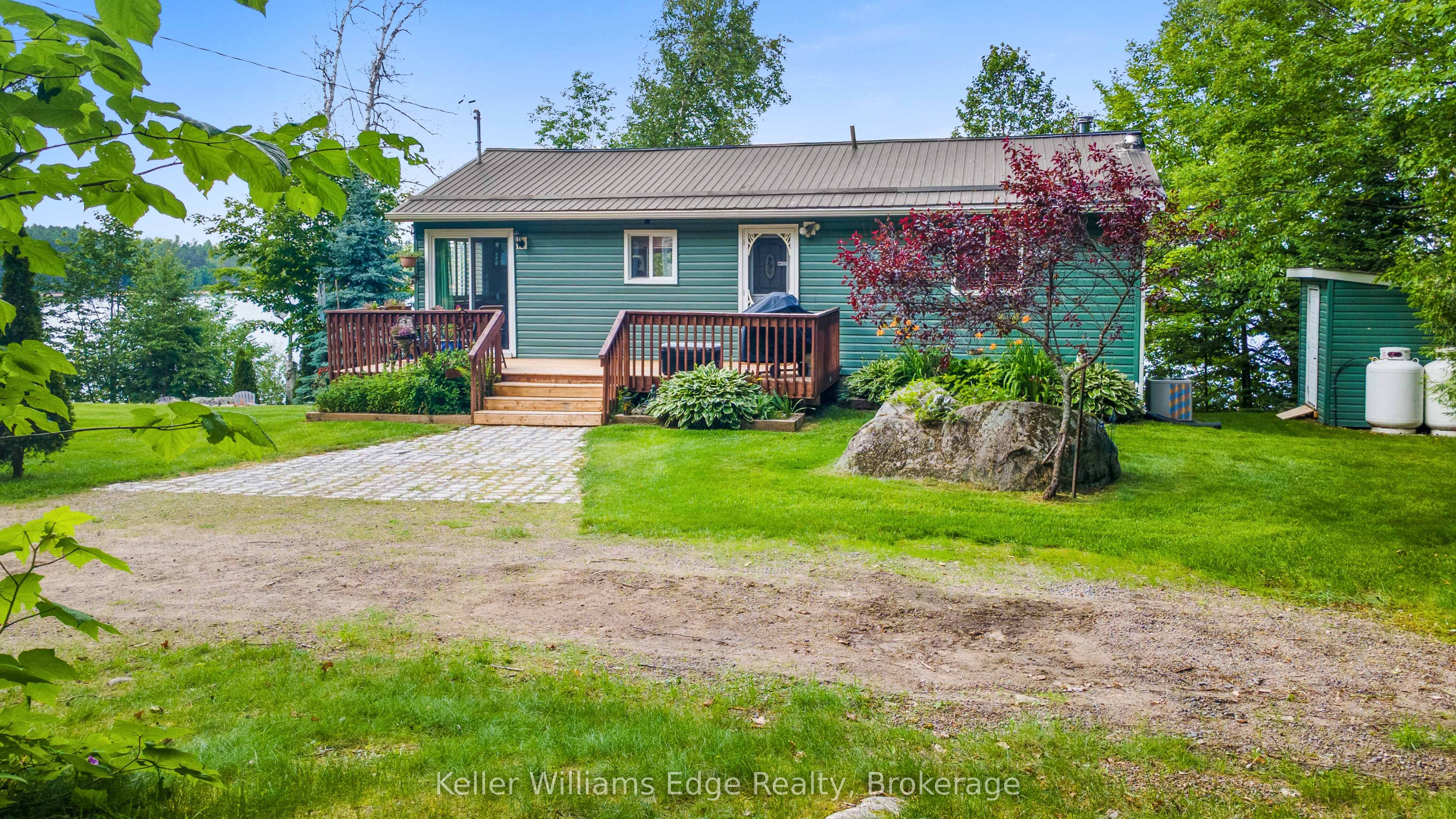 1128 KAMANISKEG LAKE Road in Hastings Highlands, Ontario