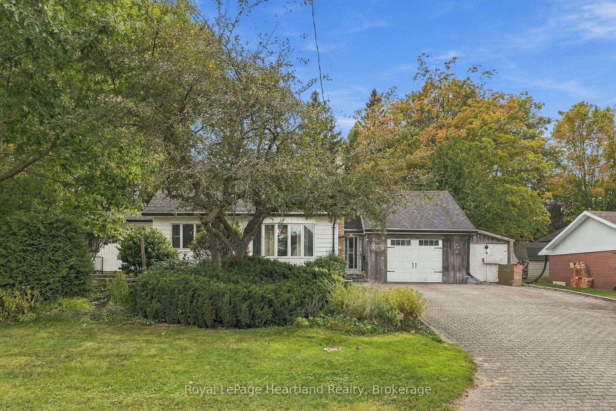 156 Queen Street in Minto, Ontario