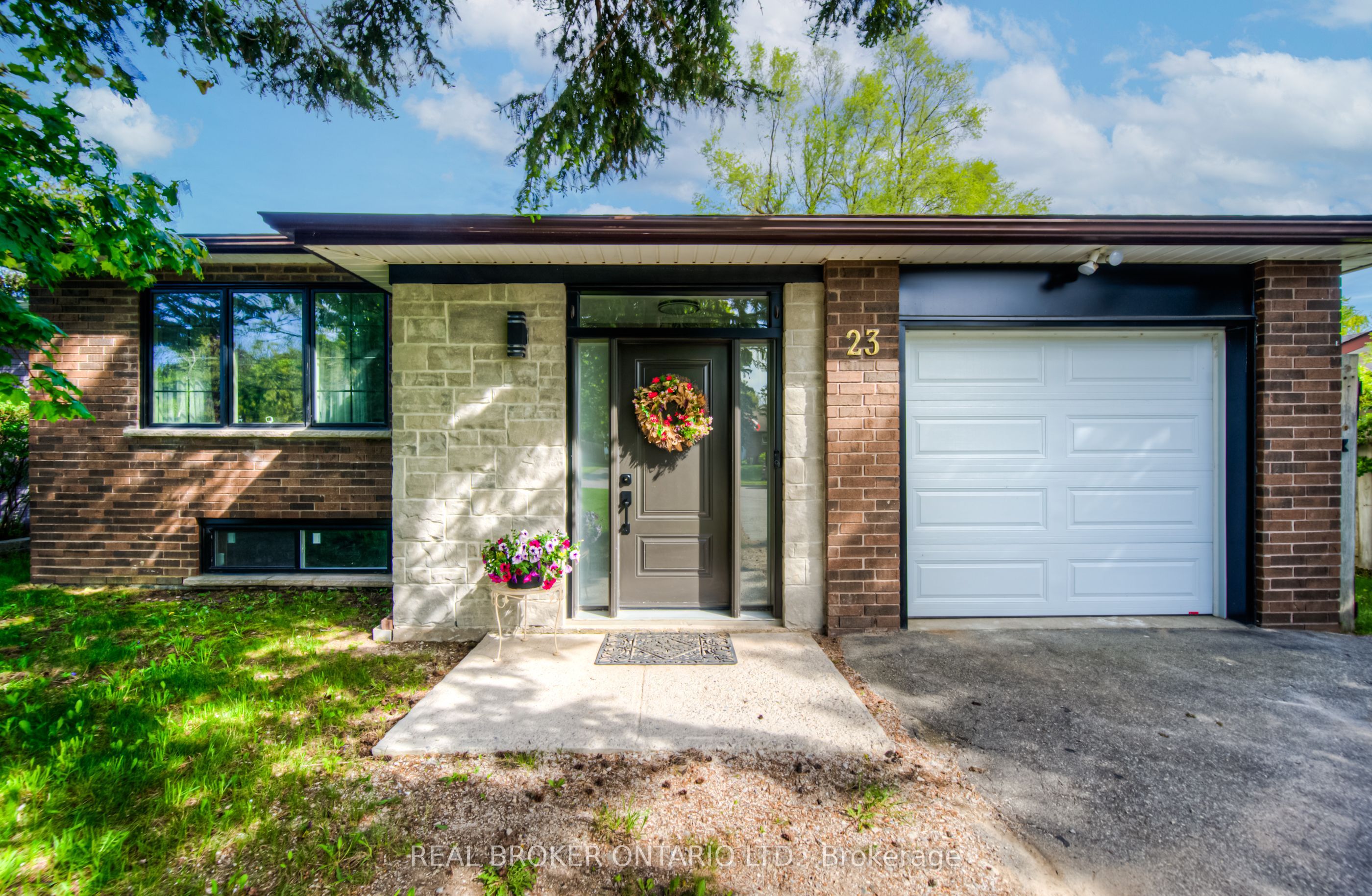 23 Carberry Road in Erin, Ontario