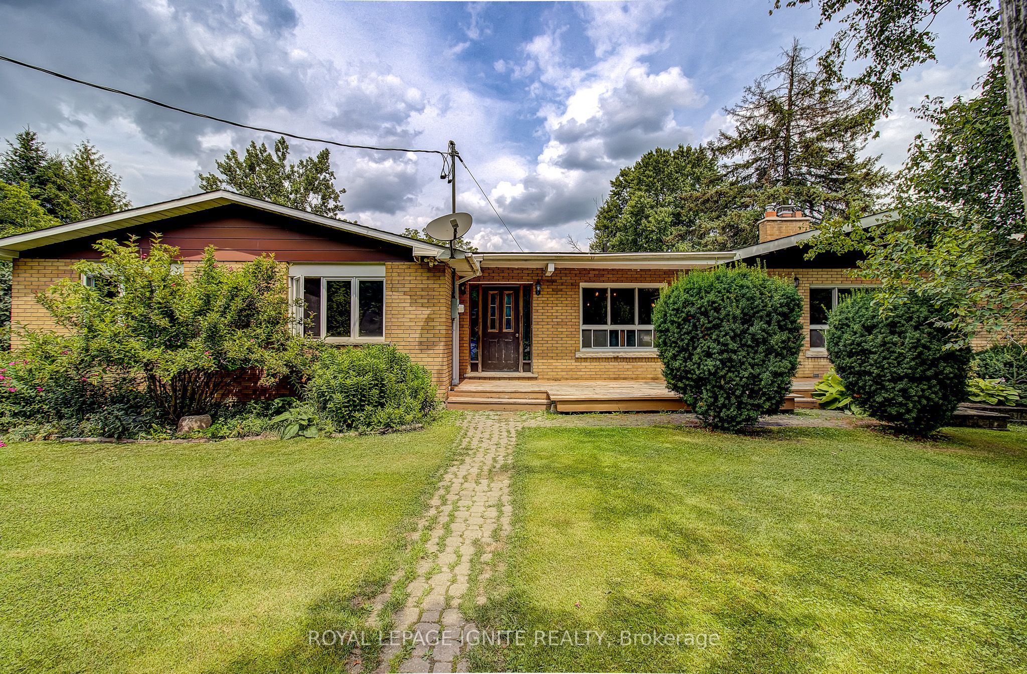 5543 7th Line in Guelph/Eramosa, Ontario