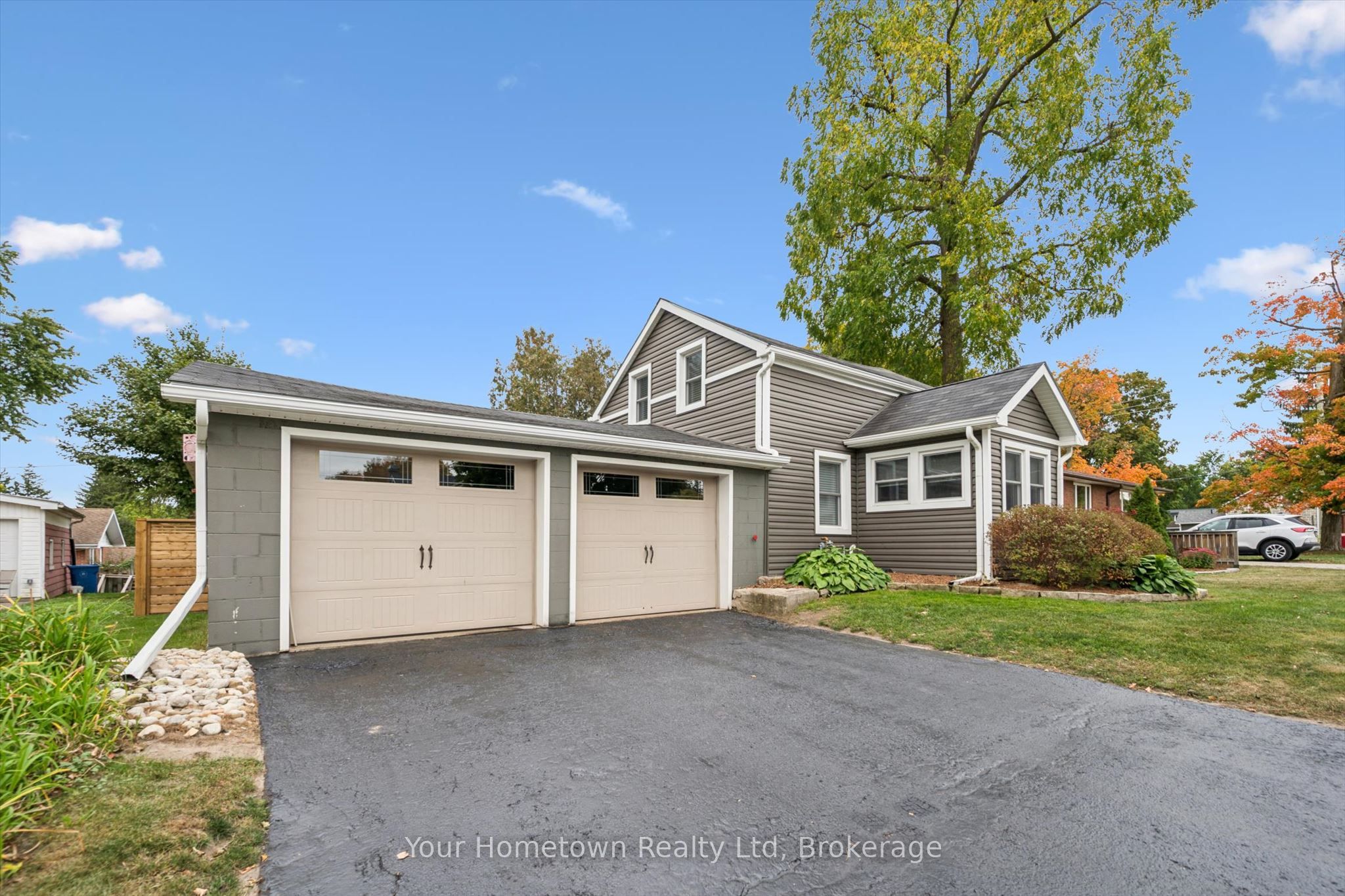 320 Garafraxa Street in Centre Wellington, Ontario