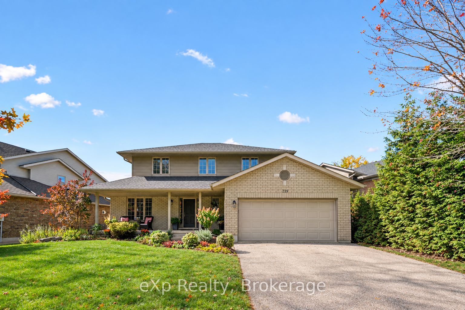 128 Keating Drive in Centre Wellington, Ontario