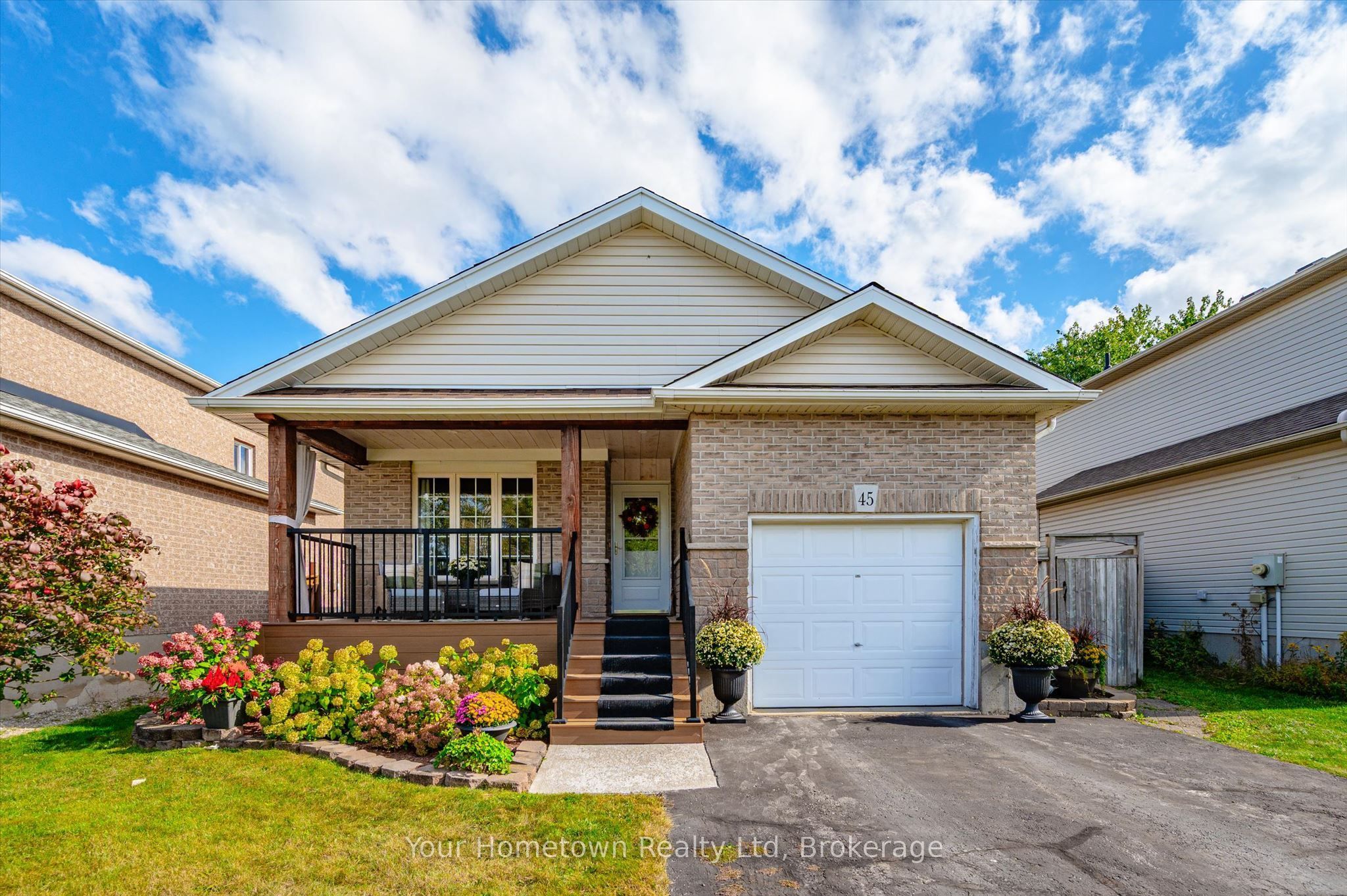 45 Peglar Crescent in Centre Wellington, Ontario