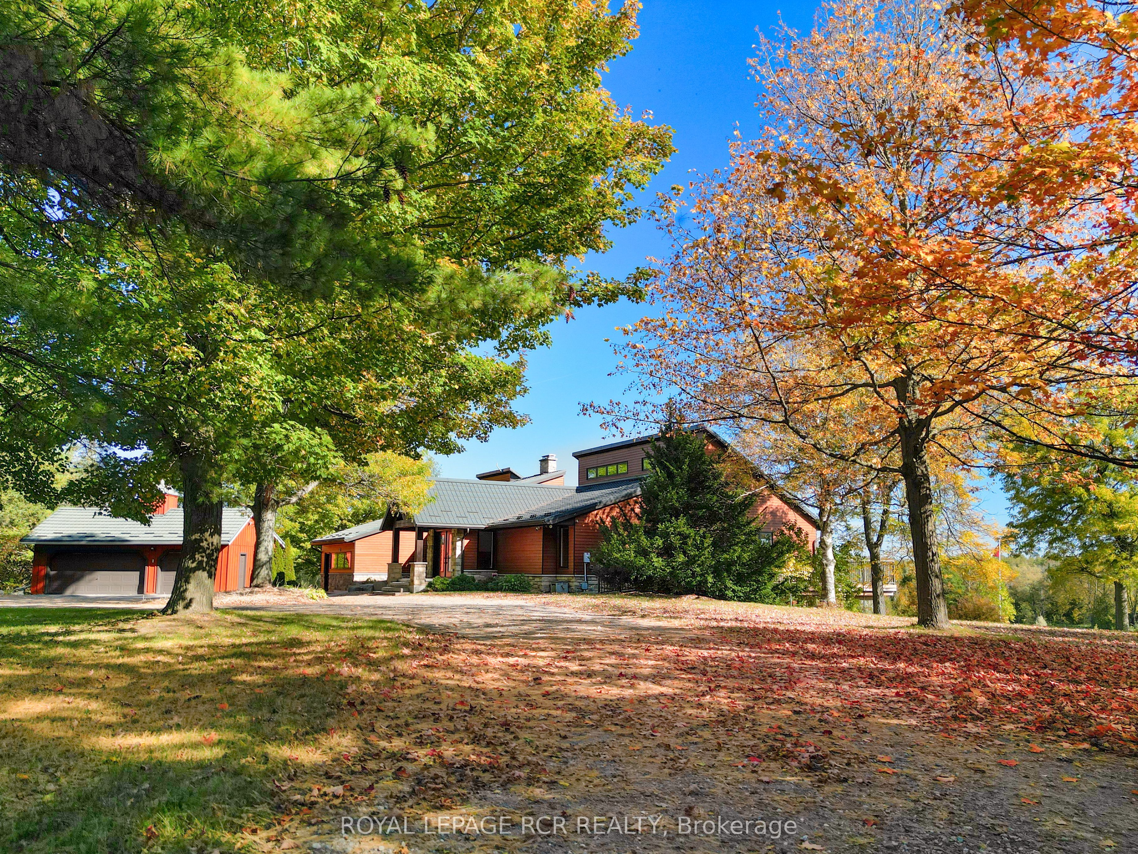 9121 Erin-Garafraxa Townline in Erin, Ontario