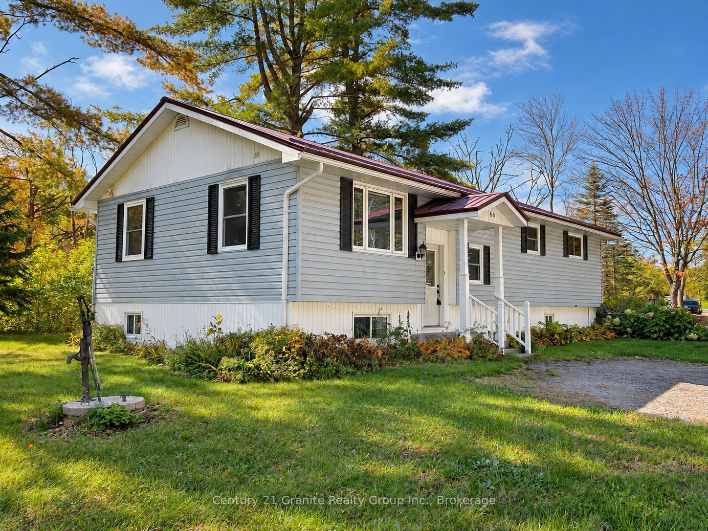 66 Hastings Street in Bancroft, Ontario