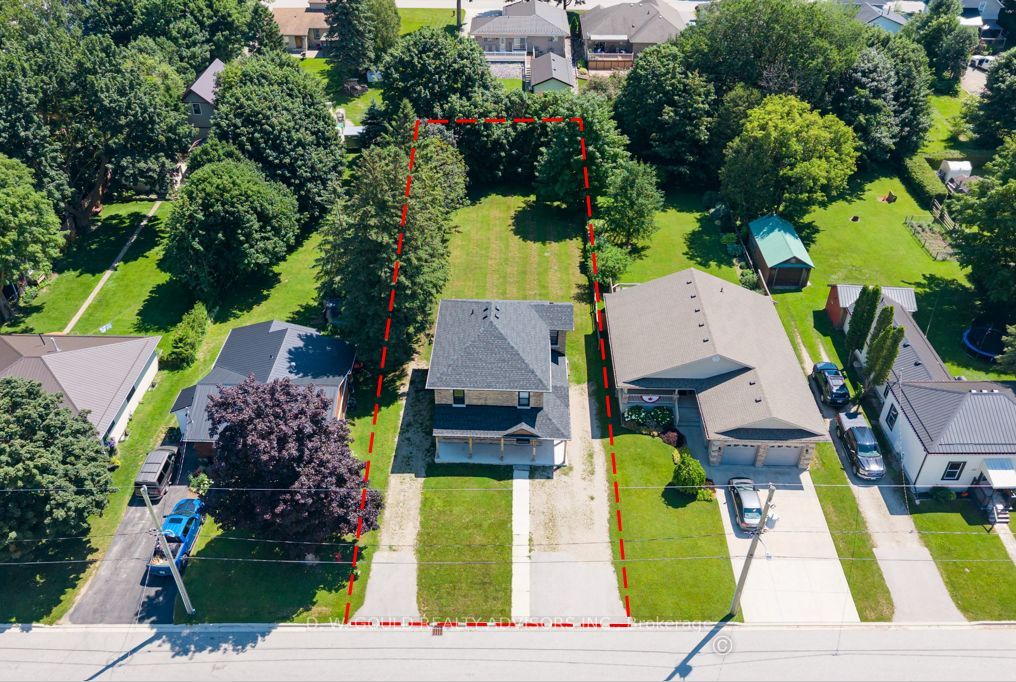 330 William Street in Wellington North, Ontario