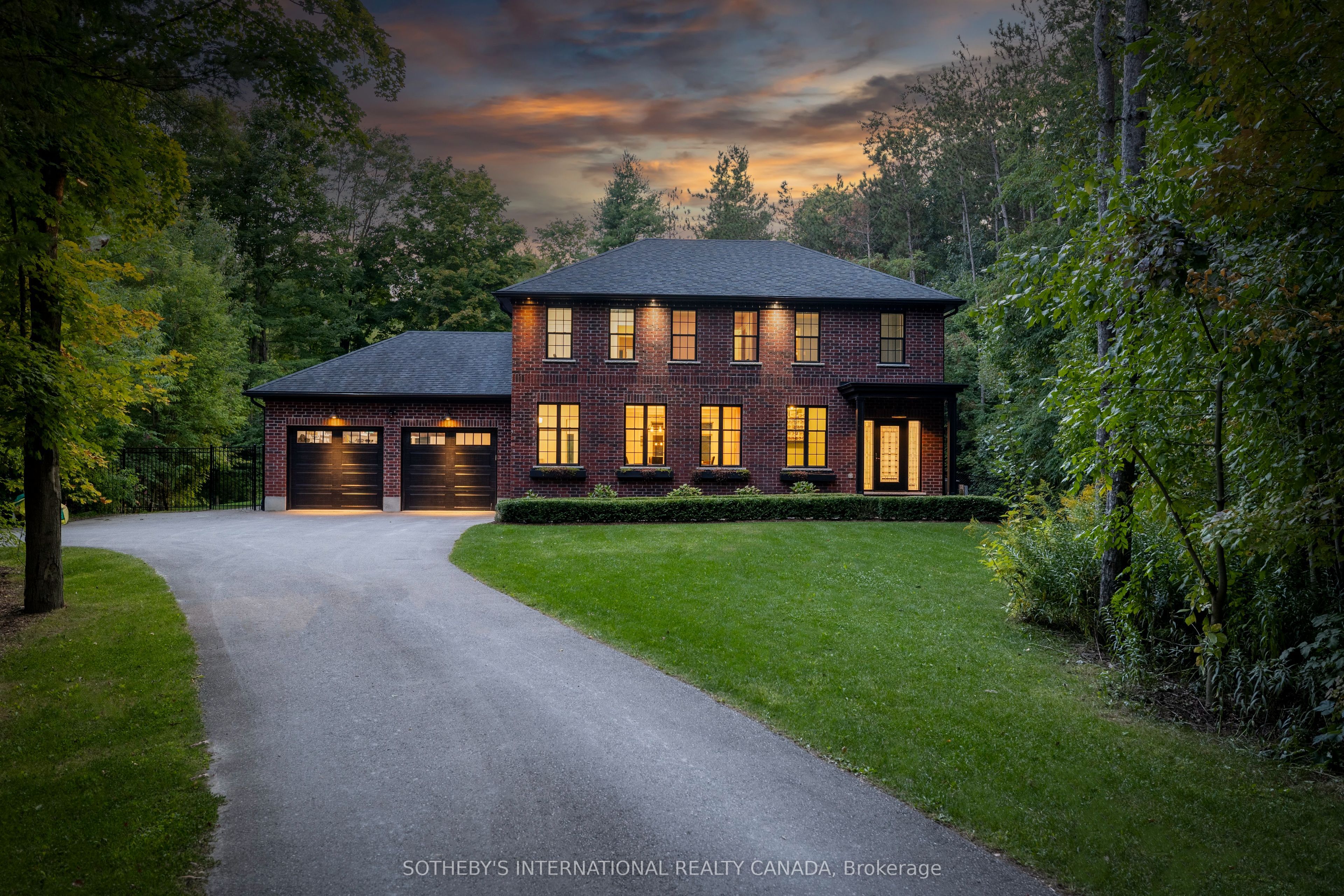 4498 Concession 11 Road in Puslinch, Ontario