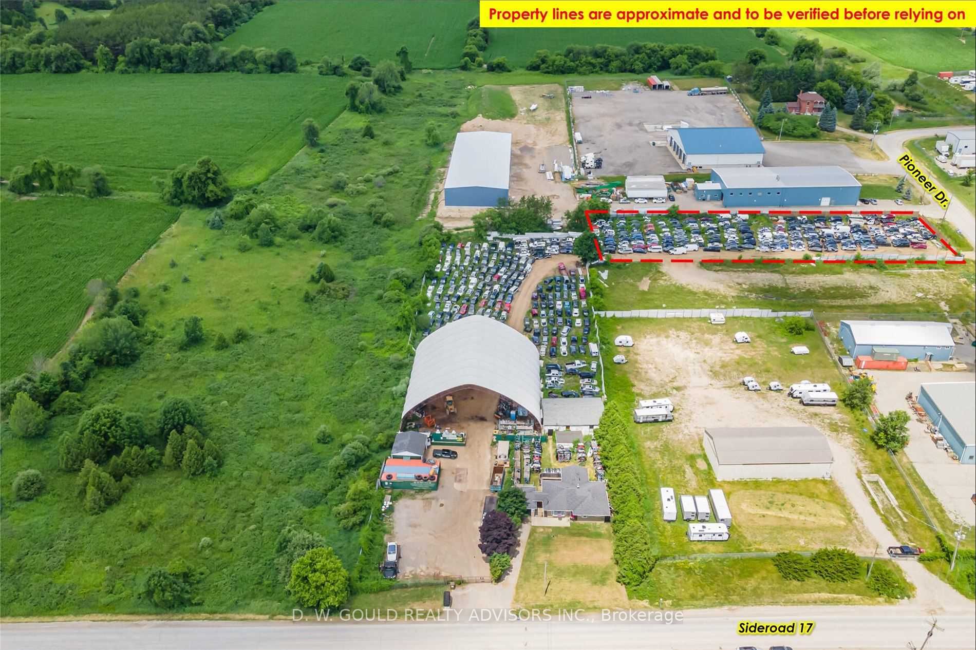 28 Pioneer Drive in Erin, Ontario